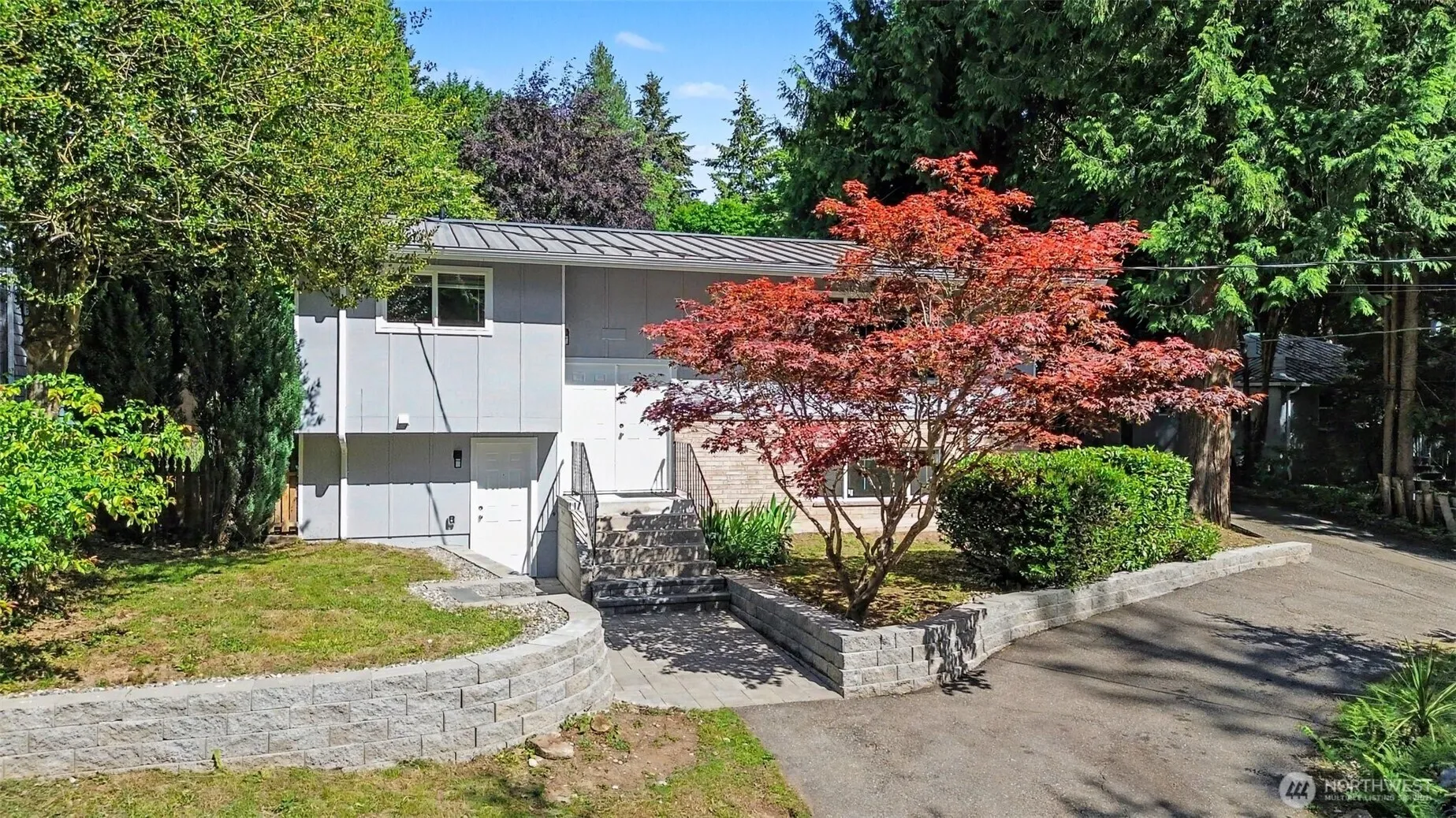 11040 40th Avenue Ne, Seattle