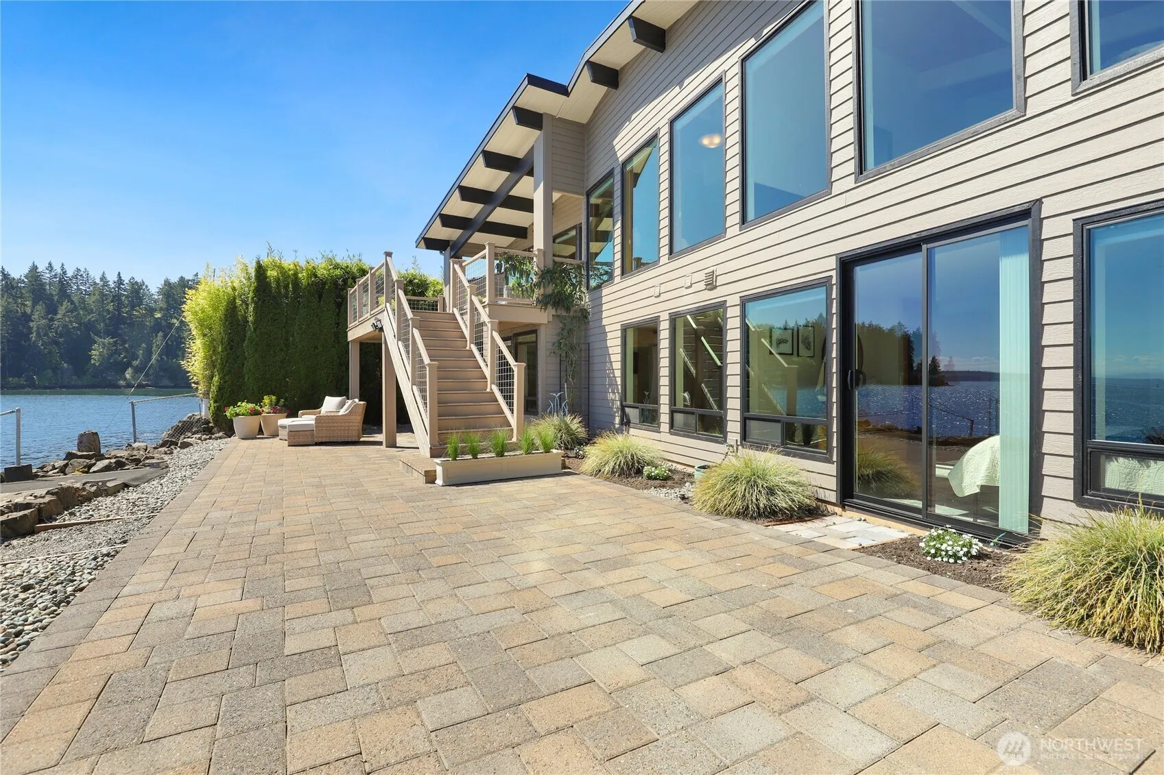Property photo for 5187 Watauga Beach Drive E, Port Orchard photo 3