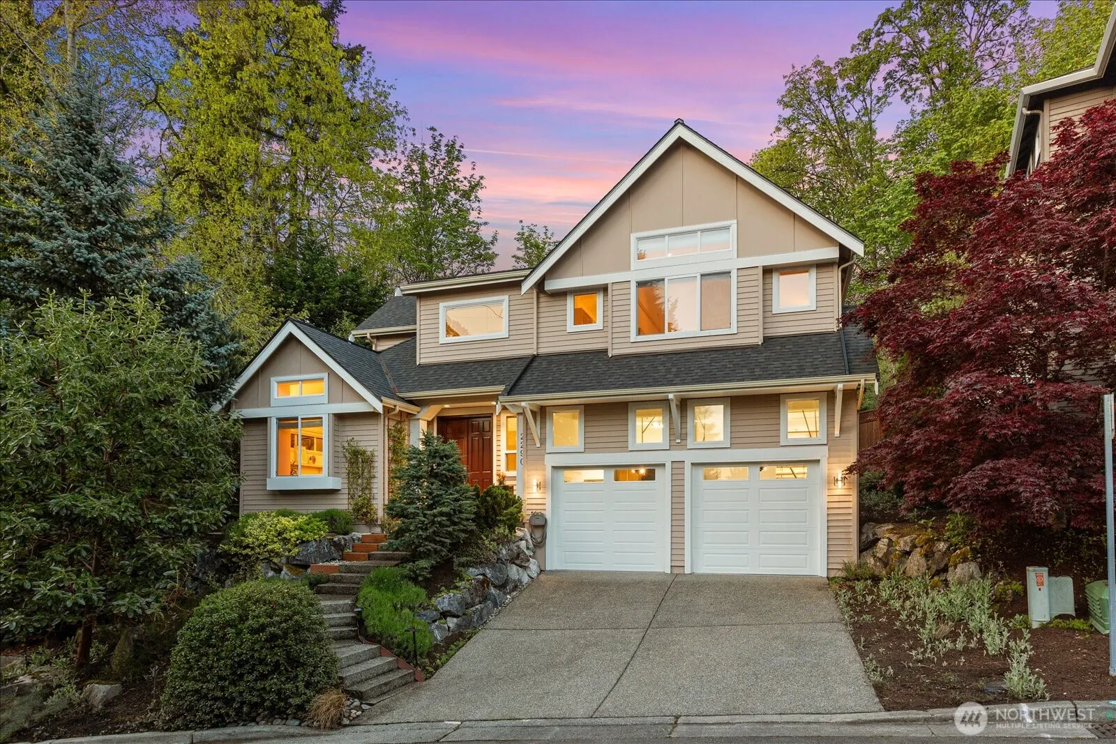 Property photo for 2290 140th Way Se, Bellevue, WA 98007