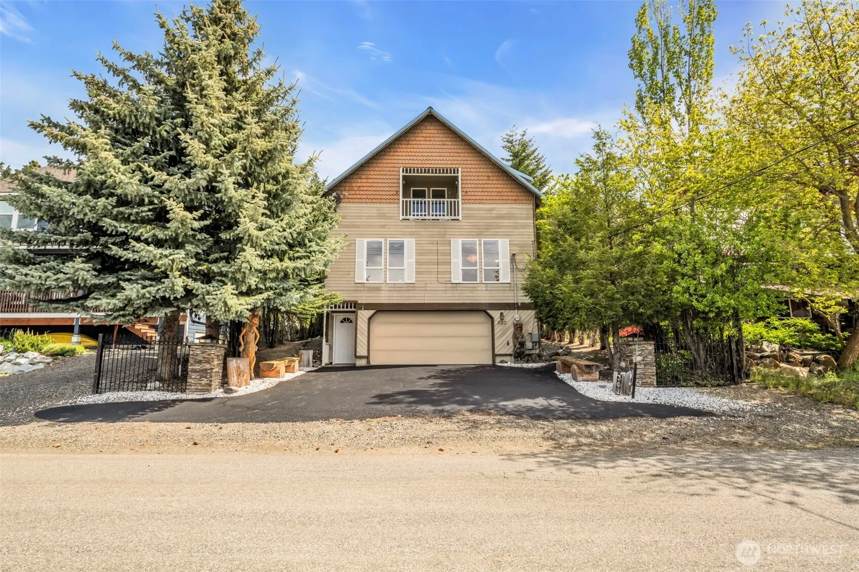 Property photo for 303 N B Street, Roslyn