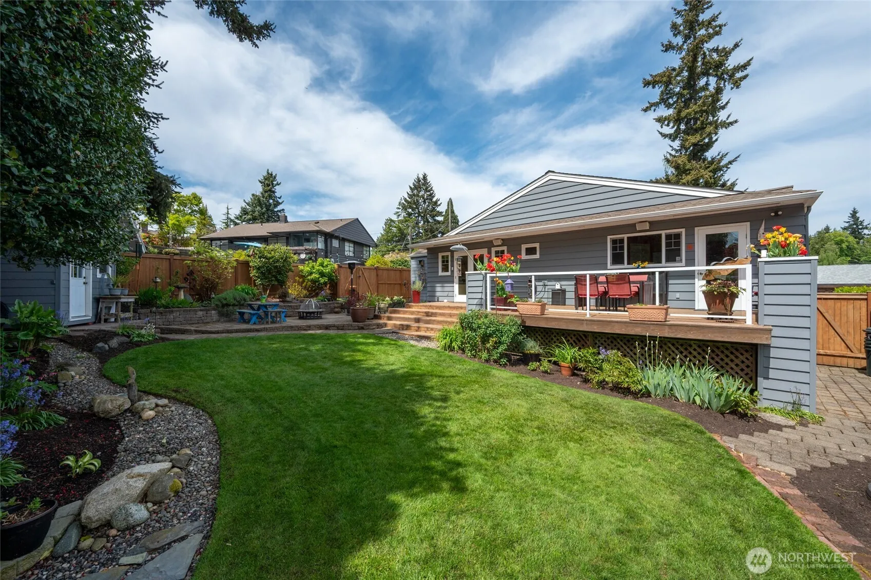 Property photo for 4061 W Ruffner Street, Seattle photo 3