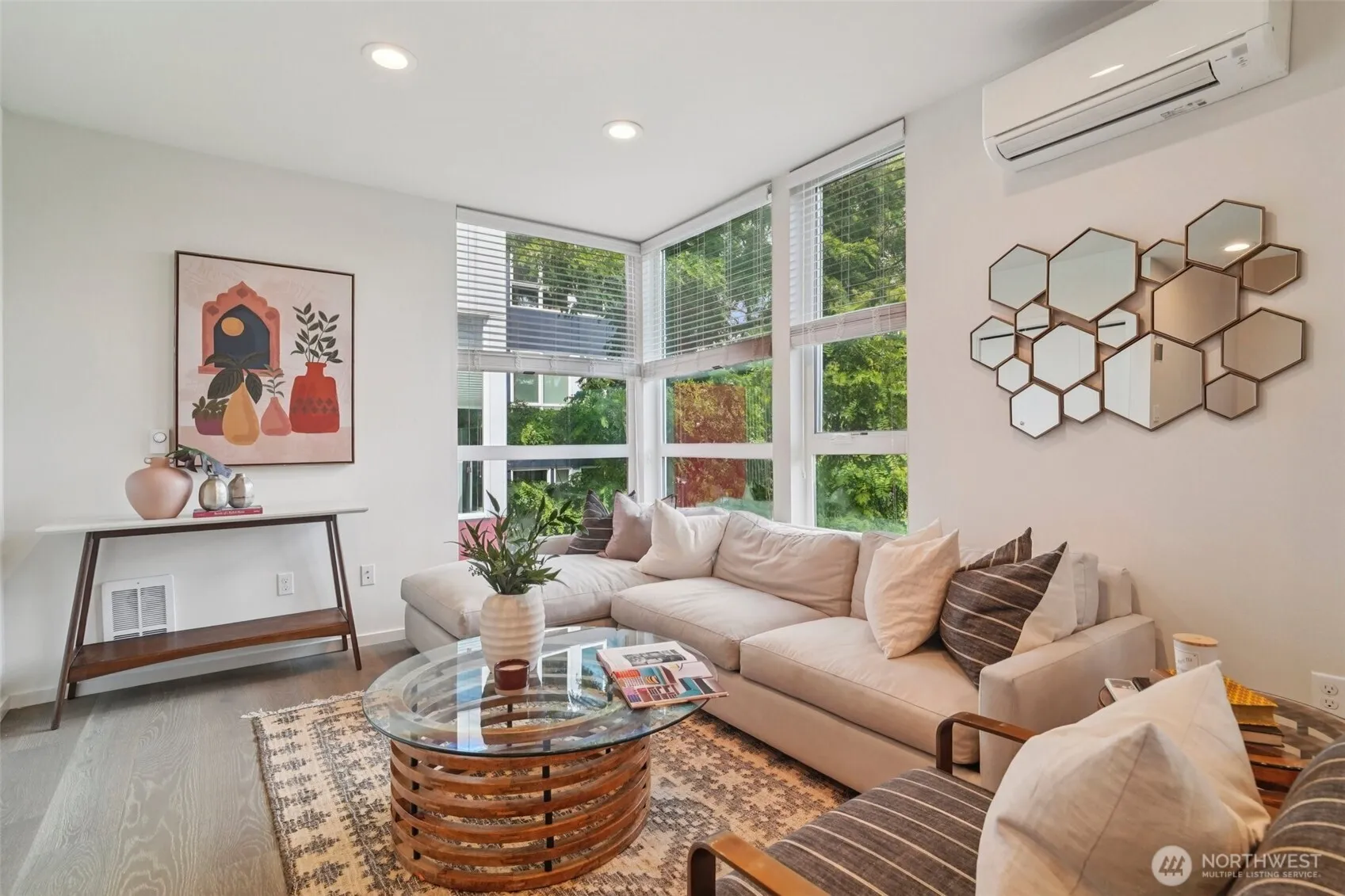 Property photo for 9032 14th Avenue Nw #d, Seattle photo 4