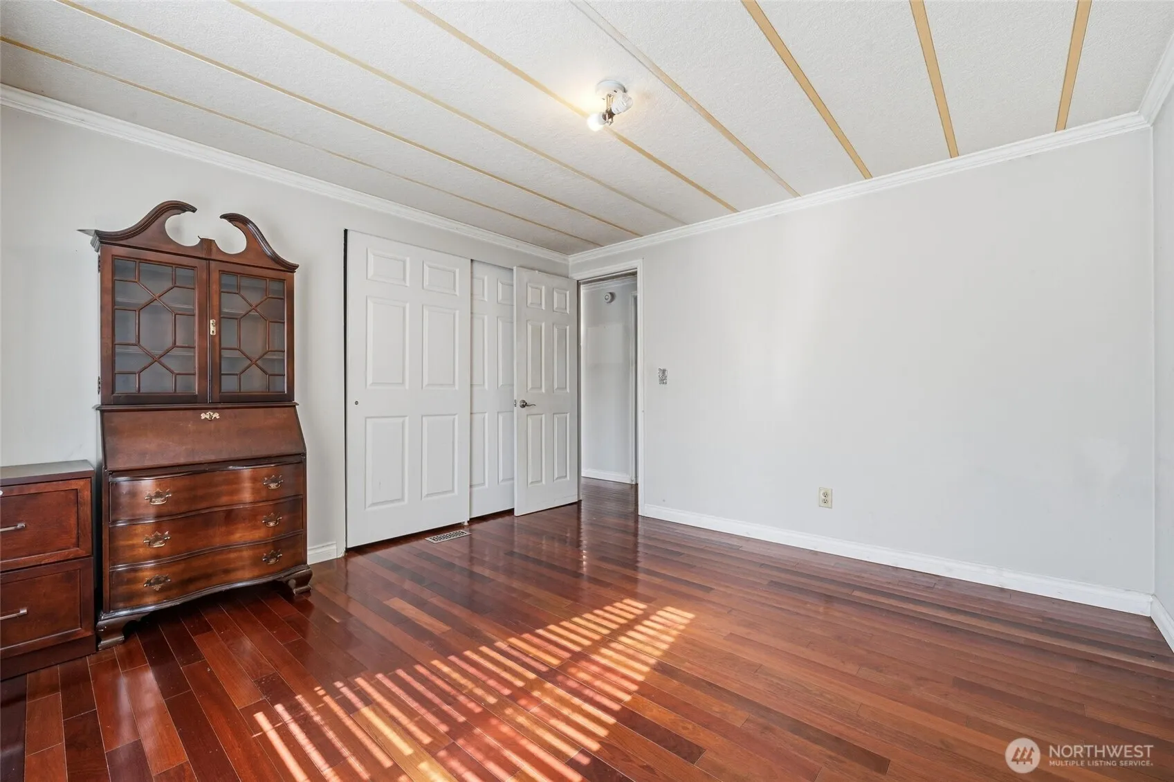 Property photo for 30901 State Route 20 #b5, Oak Harbor photo 4