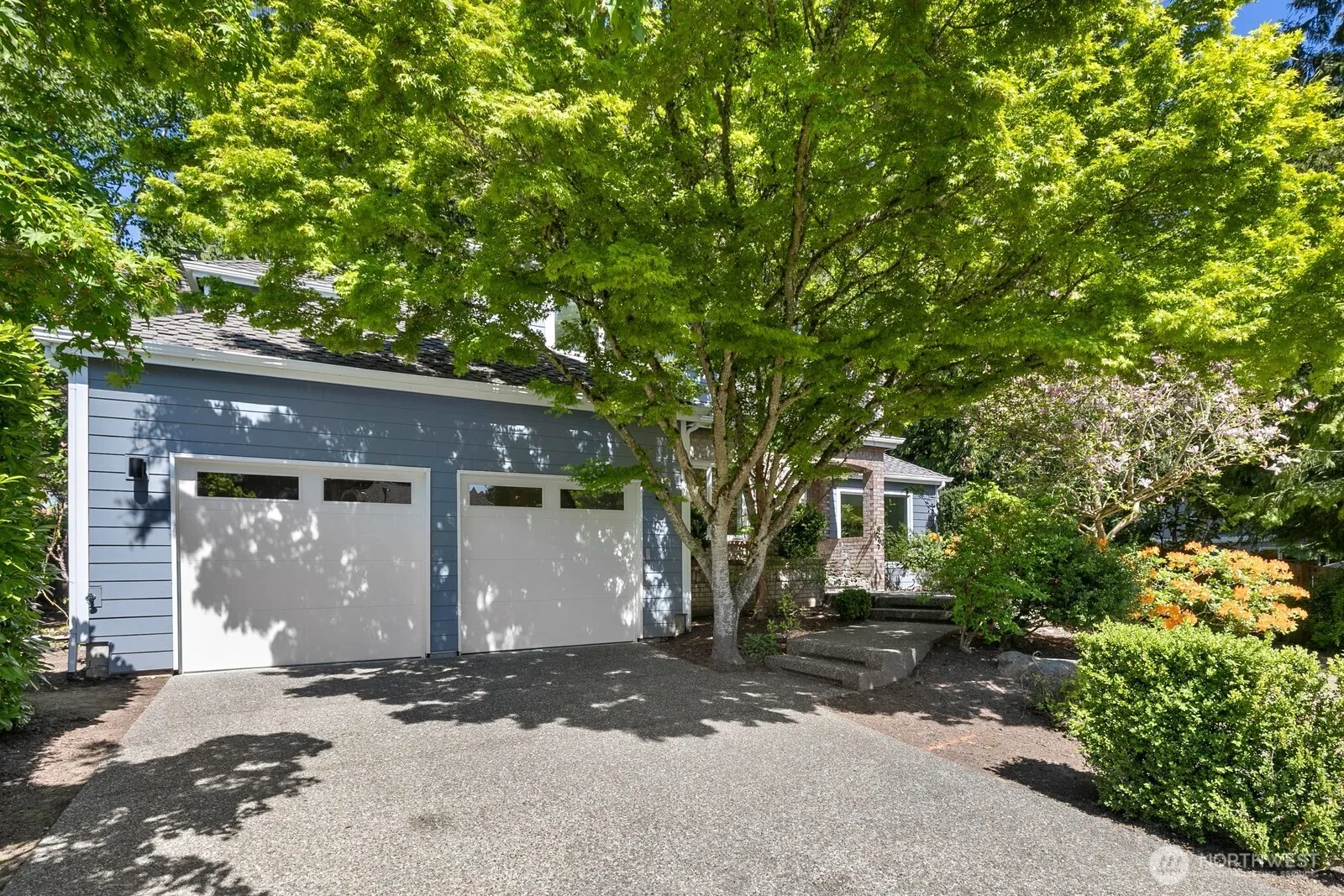 Property photo for 23216 Se 31st Street, Sammamish photo 2