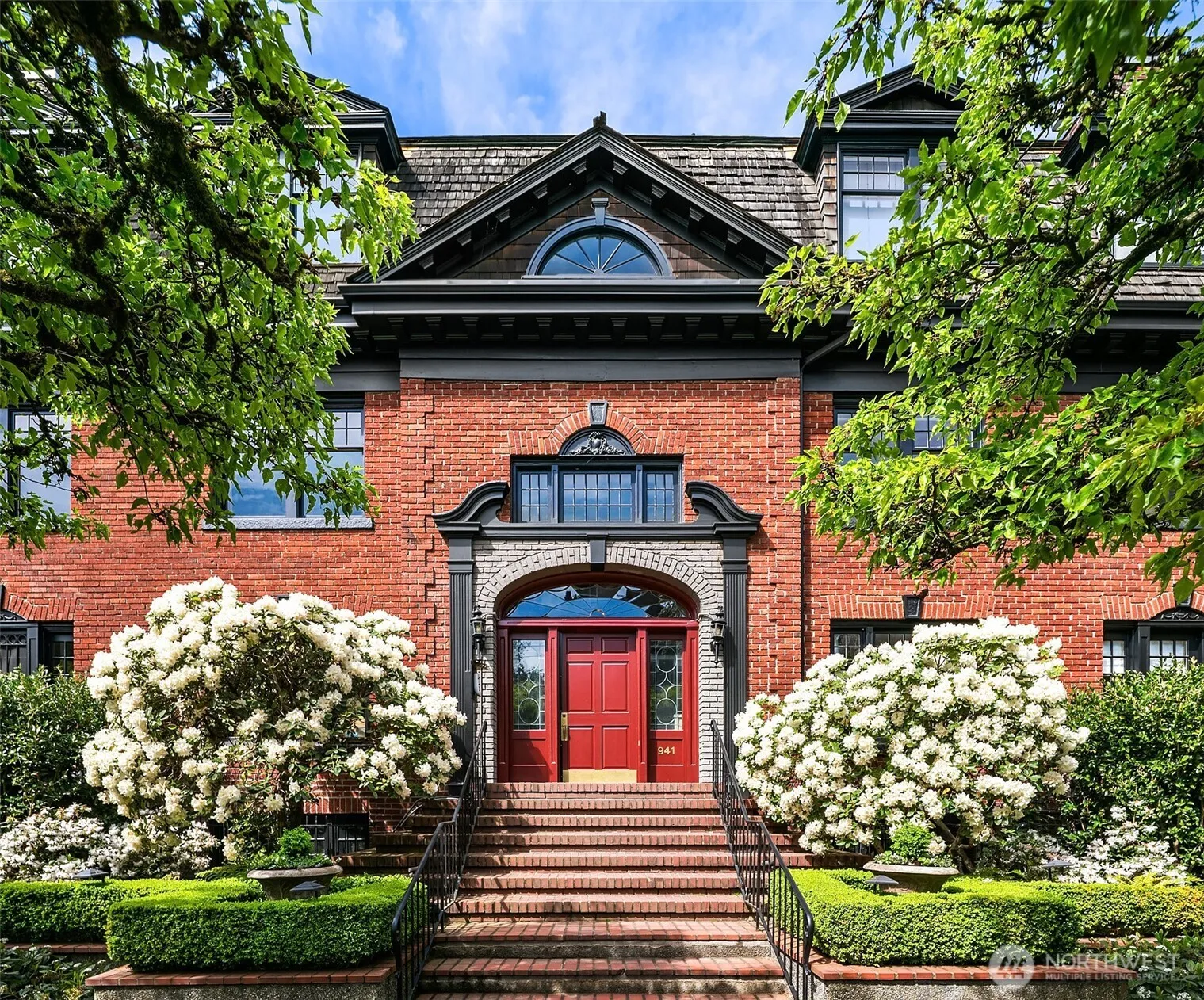 941 11th Avenue E, Seattle