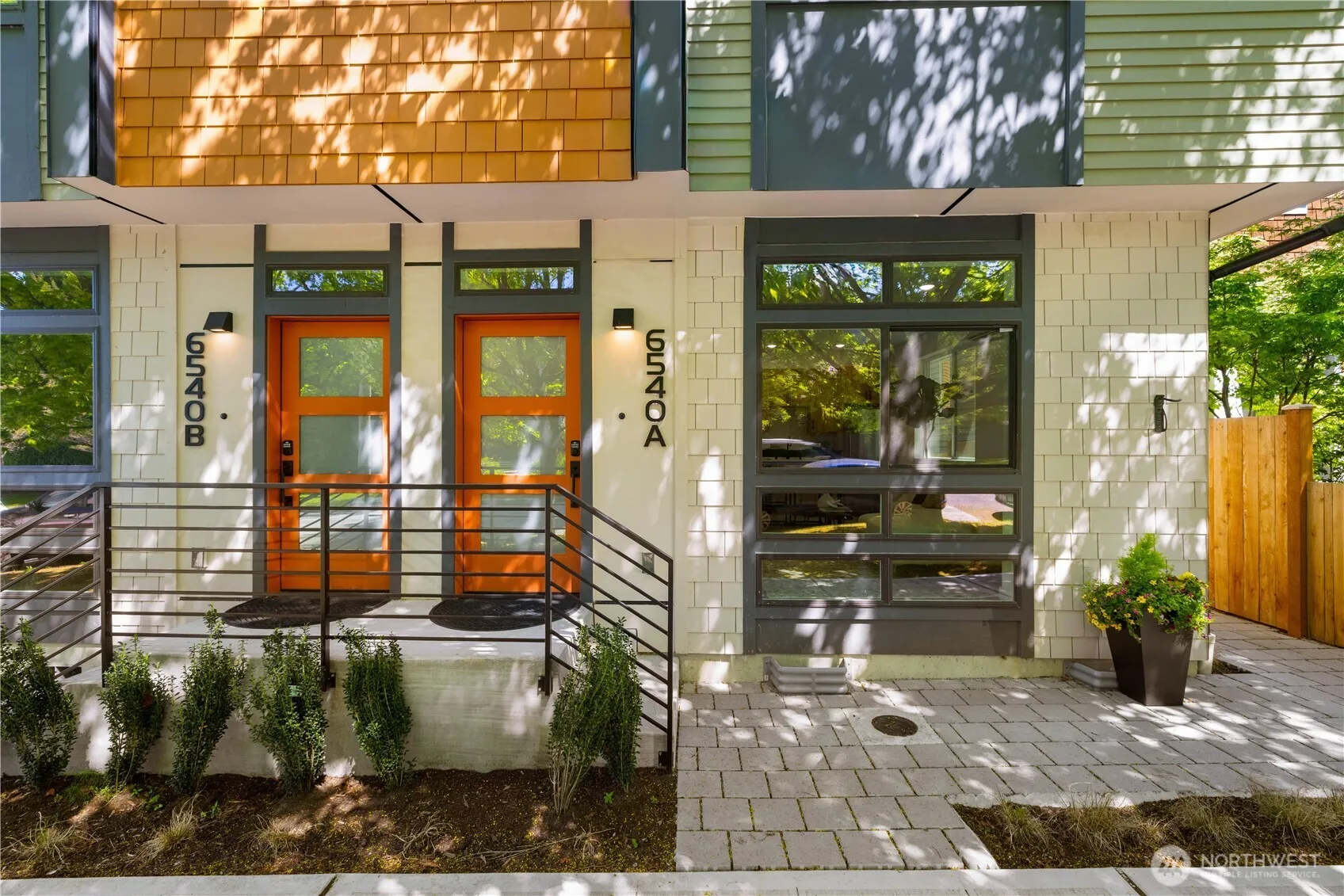 Property photo for 6540 A Latona Avenue Ne, Seattle photo 3