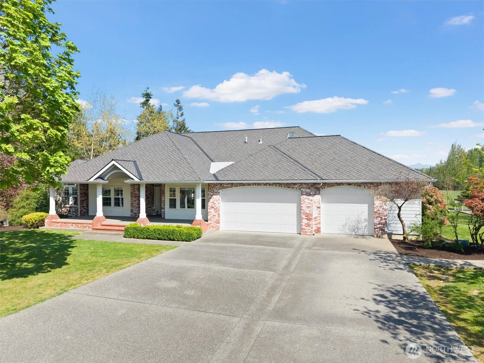 Property photo for 929 E Hemmi Road, Everson