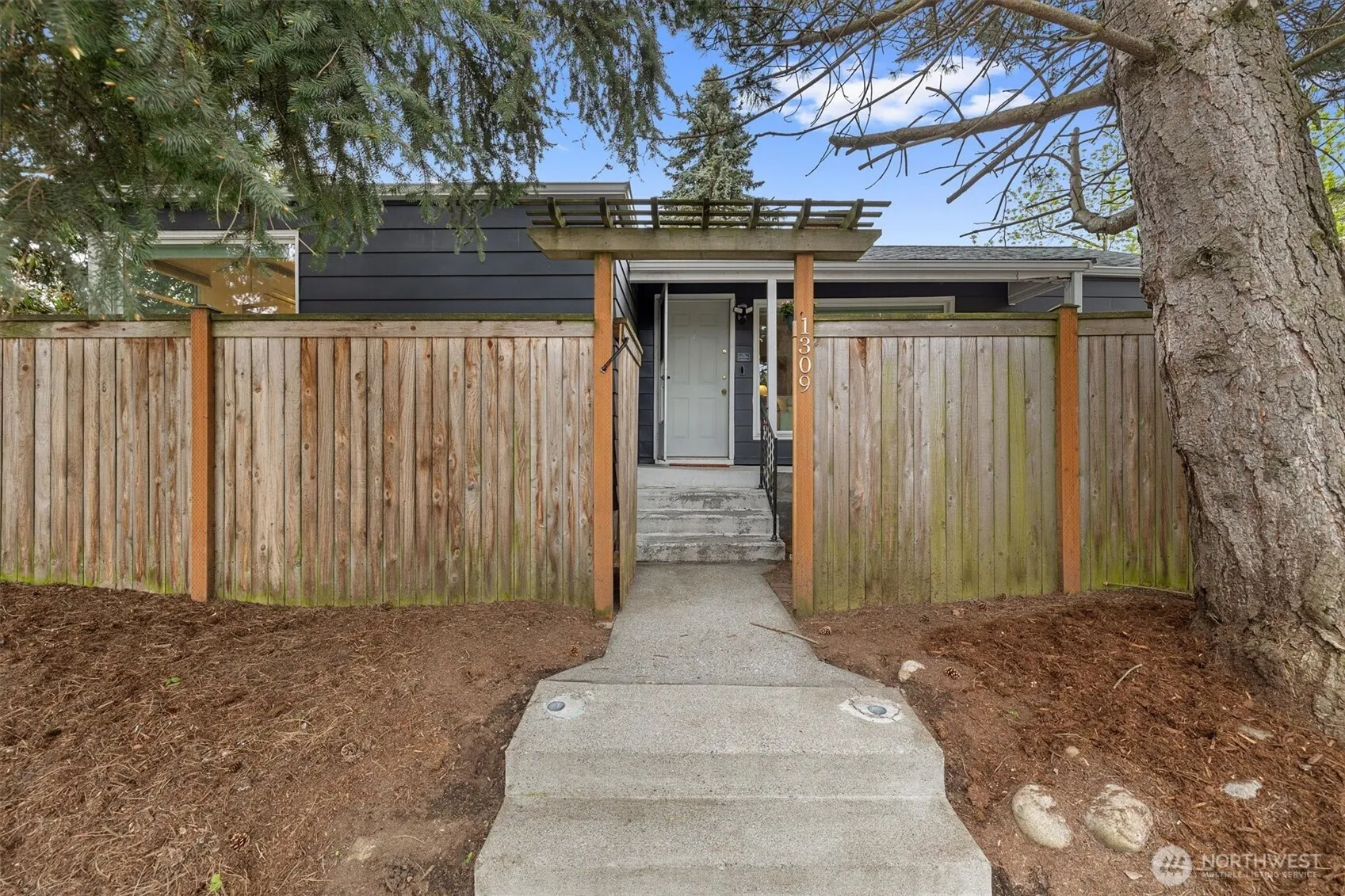 Property photo for 1309 N 85th Street, Seattle photo 2