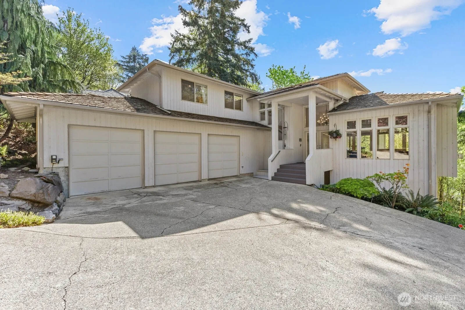Property photo for 13032 204th Place Se, Issaquah