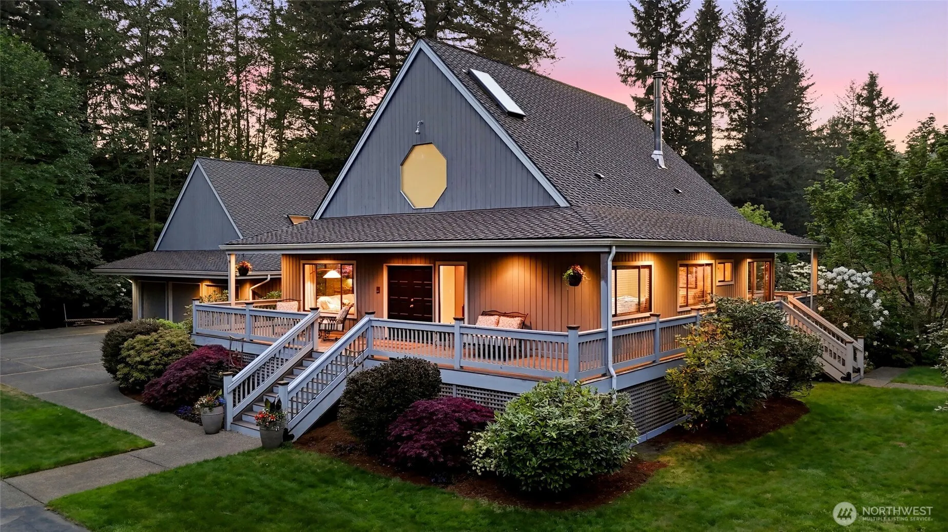 Property photo for 18926 Ne 127th Street, Redmond, WA 98052