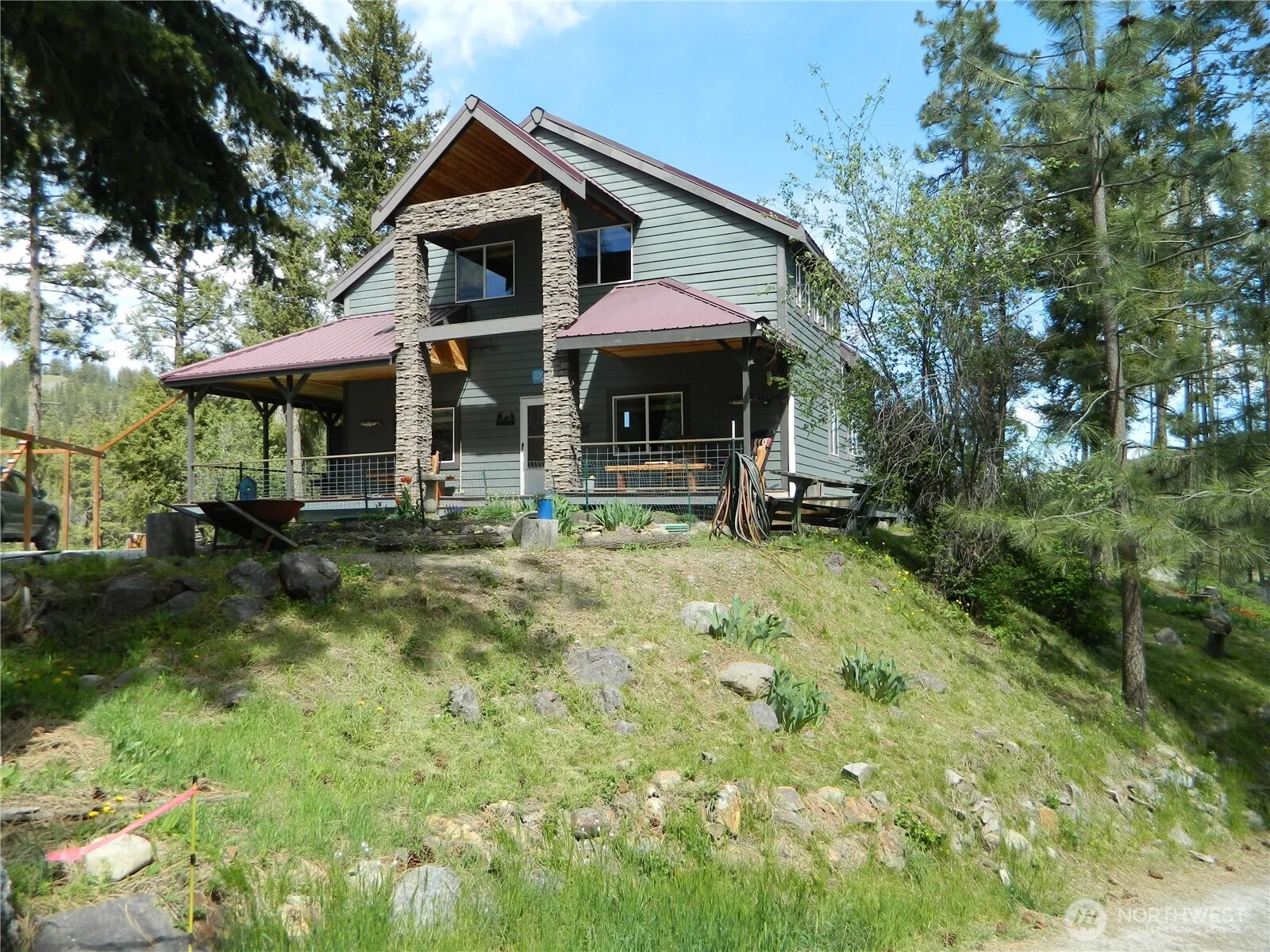 Property photo for 46 Little Bear Lane, Tonasket photo 2