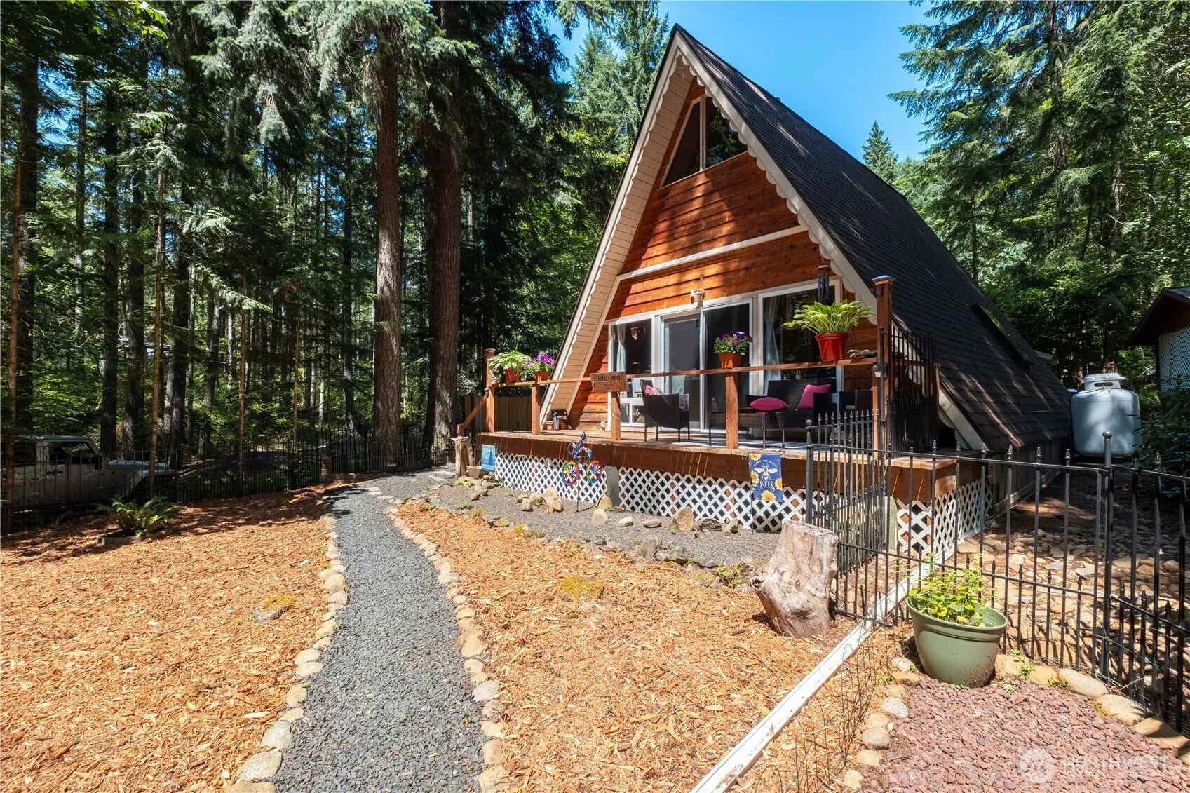 Property photo for 371 N Wynoochee Drive, Hoodsport