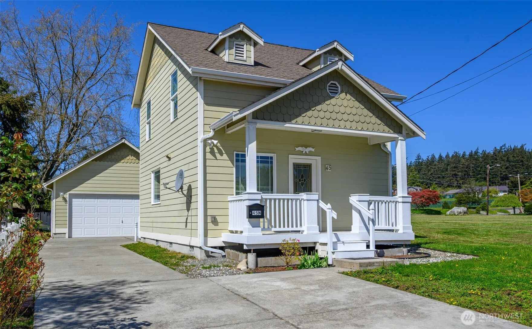 Property photo for 45 N Oak Harbor Street, Oak Harbor