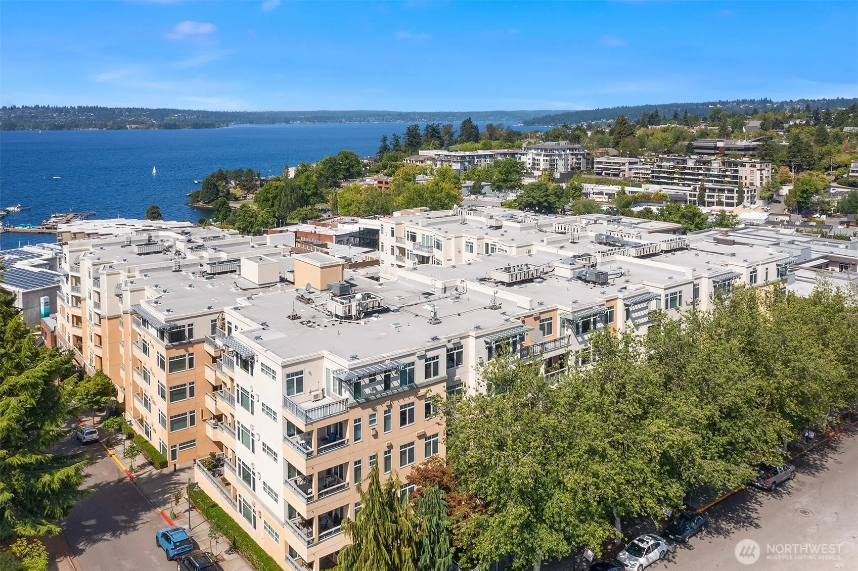 109 2nd Street S #422, Kirkland