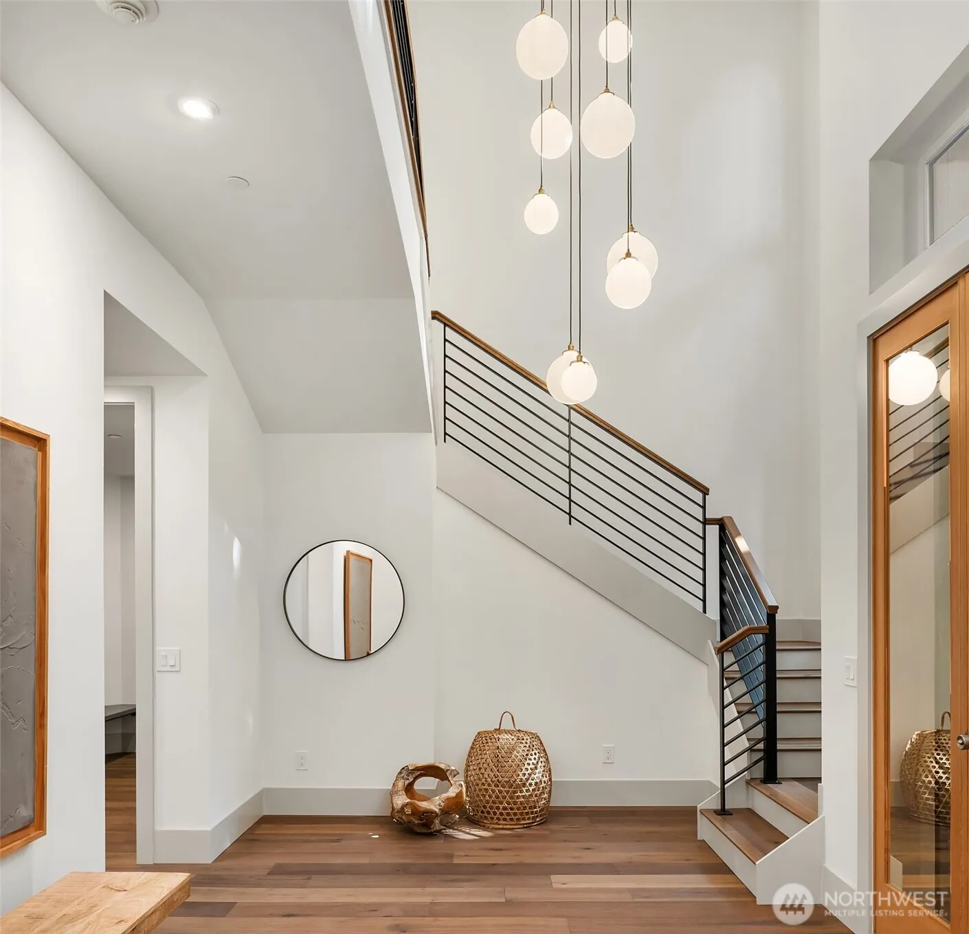 Property photo for 5222 Forest Avenue Se, Mercer Island photo 3