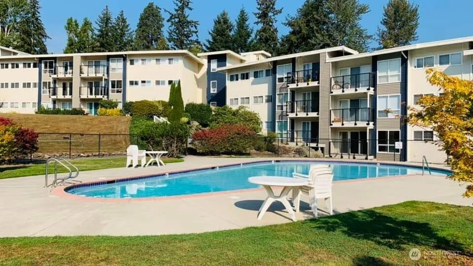 Property photo for 12631 Ne 9th Place #c205, Bellevue