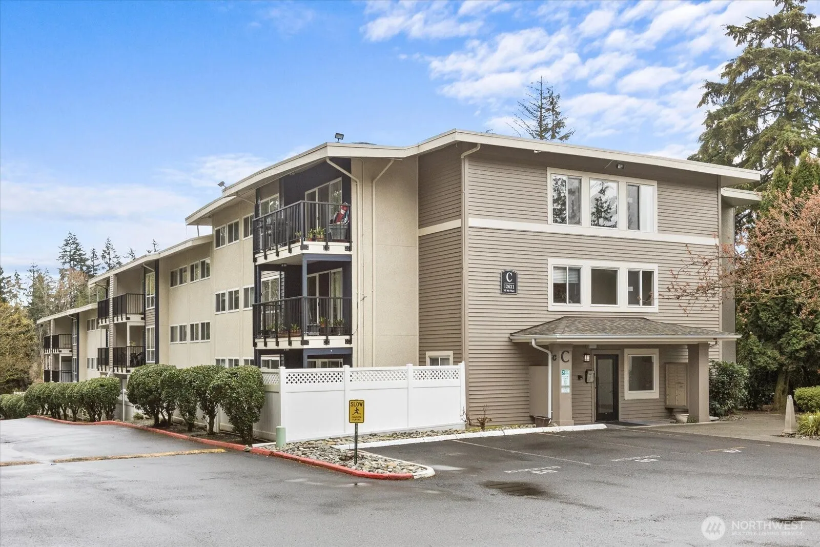 12631 Ne 9th Place #c205, Bellevue