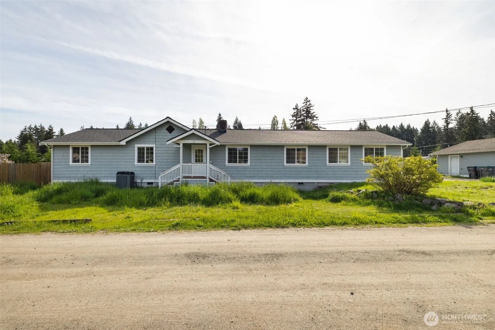 Property photo for 2595 Griffiths Lane Se, Port Orchard