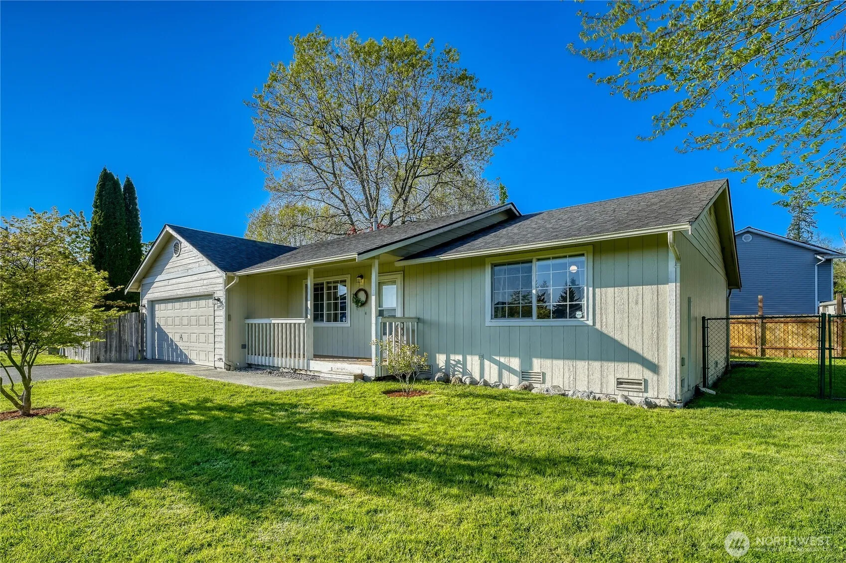 Property photo for 401 Hemlock Court, Sultan