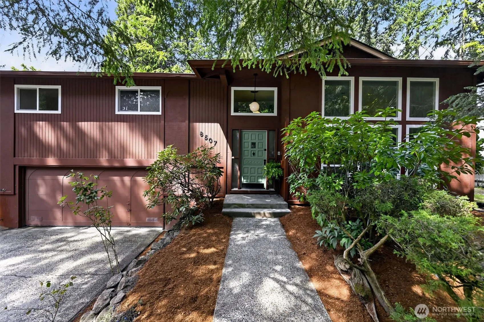 Property photo for 8507 45th Street W, University Place photo 3