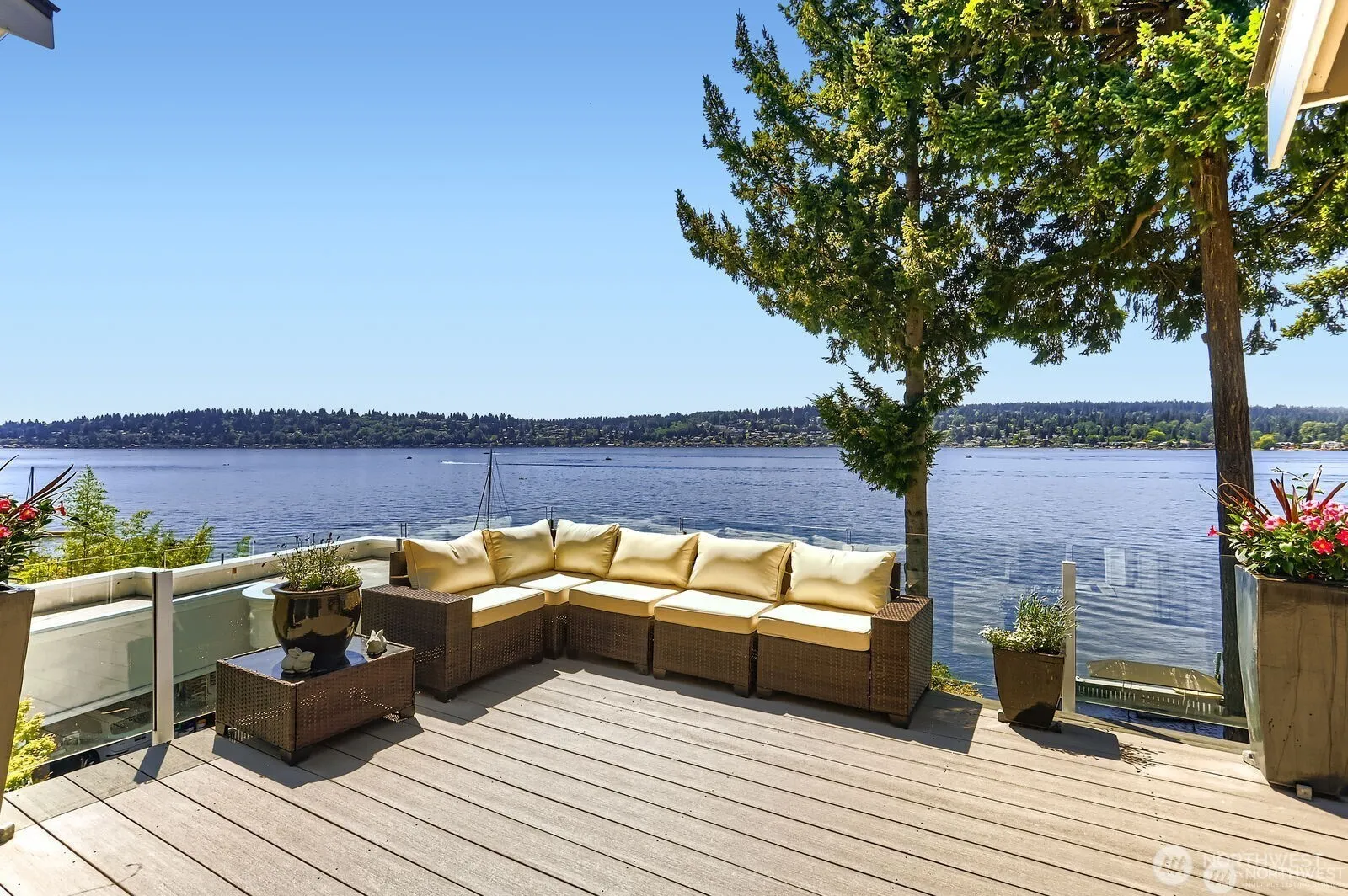 Property photo for 16035 Inglewood Road Ne, Kenmore photo 4