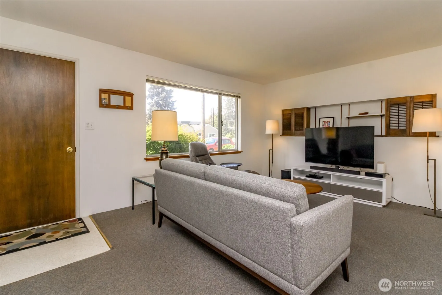 Property photo for 648 Sw 107th Avenue, Seattle photo 4