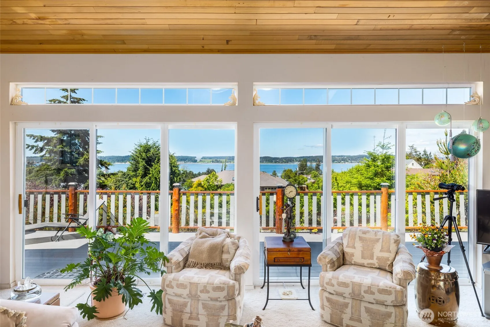 Property photo for 615 Ne 4th Street, Coupeville