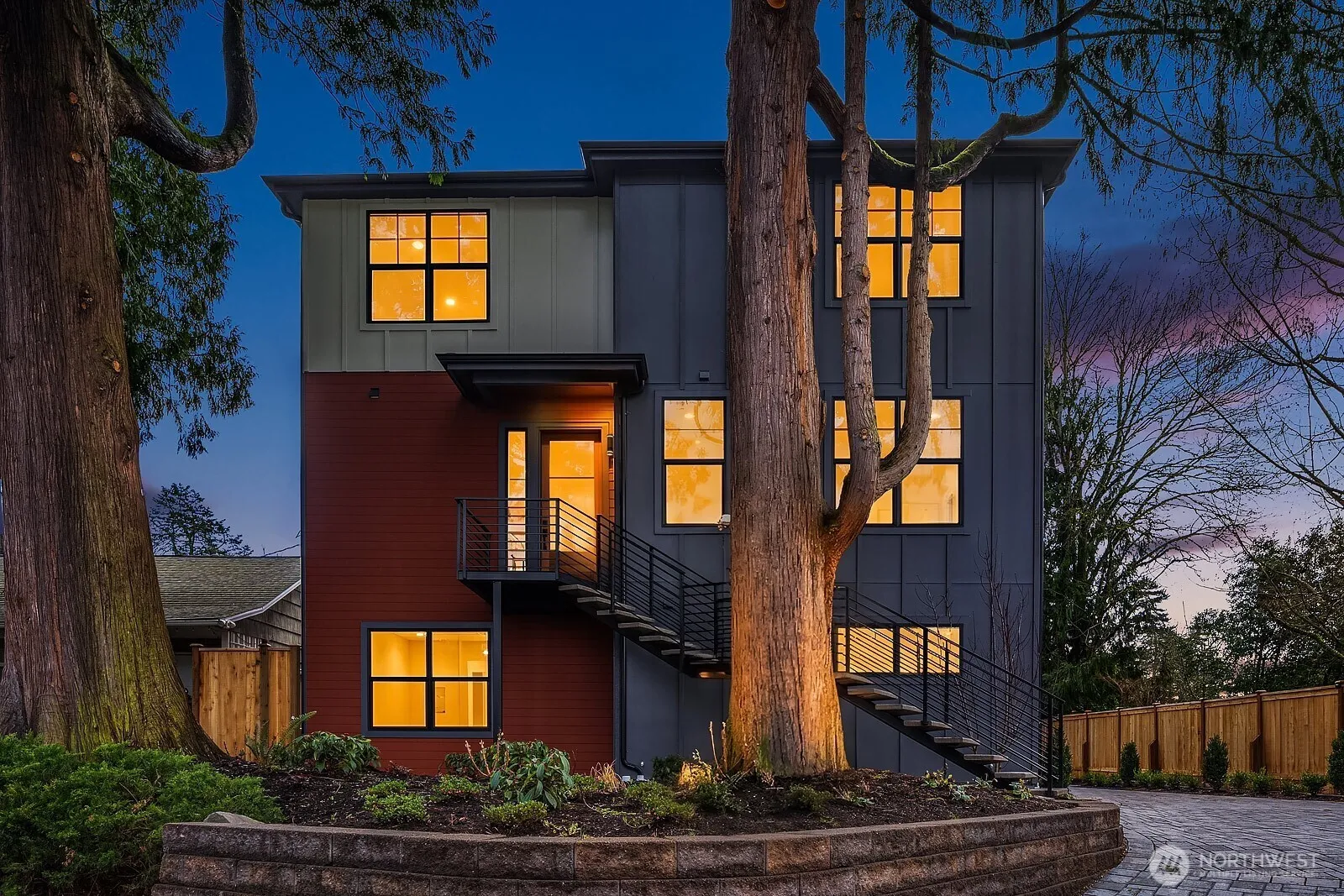 Property photo for 2615 Ne 87th Street, Seattle