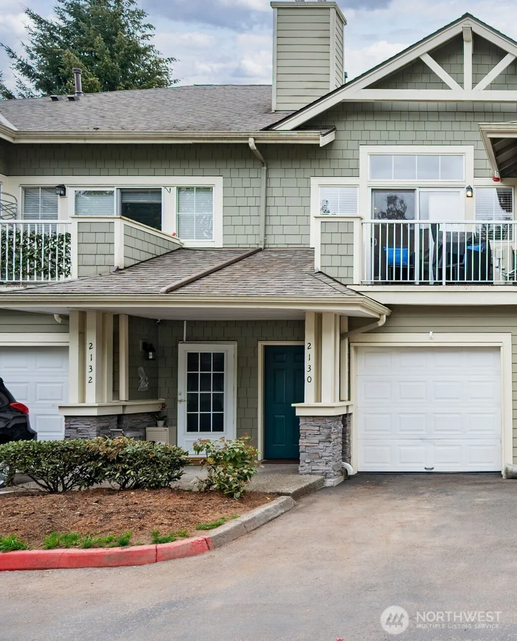 Property photo for 2130 Newport Way Nw #7-4, Issaquah, WA 98027