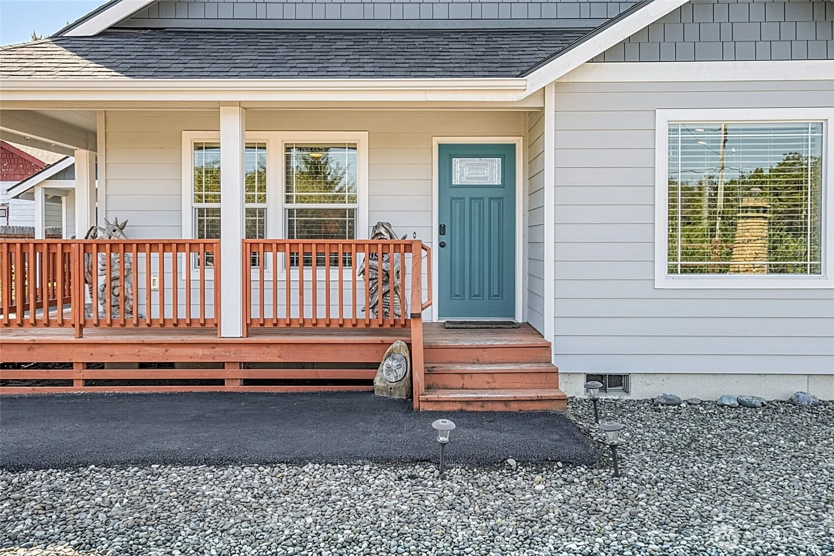 Property photo for 399 Seashore Street Sw, Ocean Shores