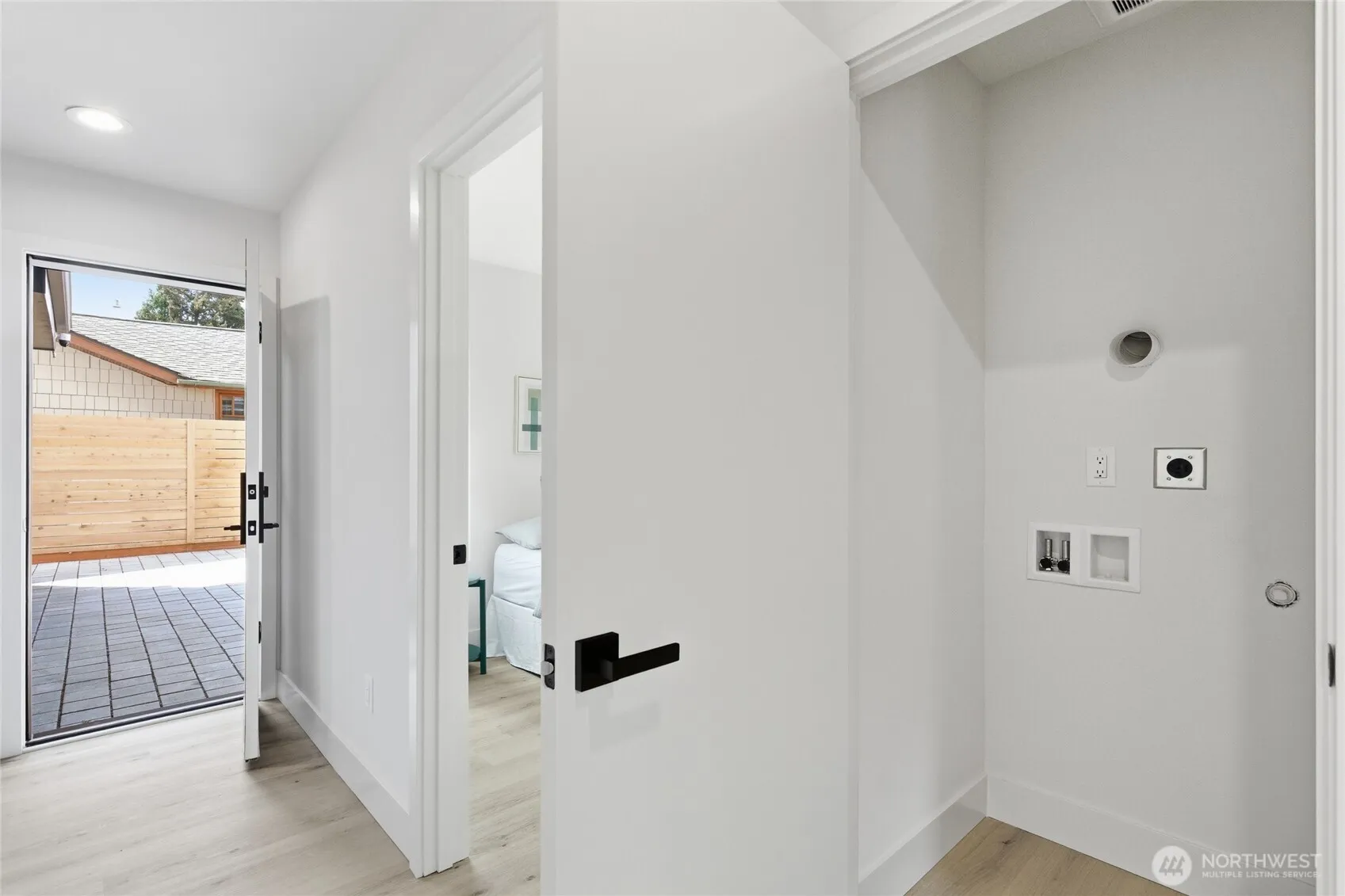 Property photo for 326 Nw 80th Street #b, Seattle photo 4