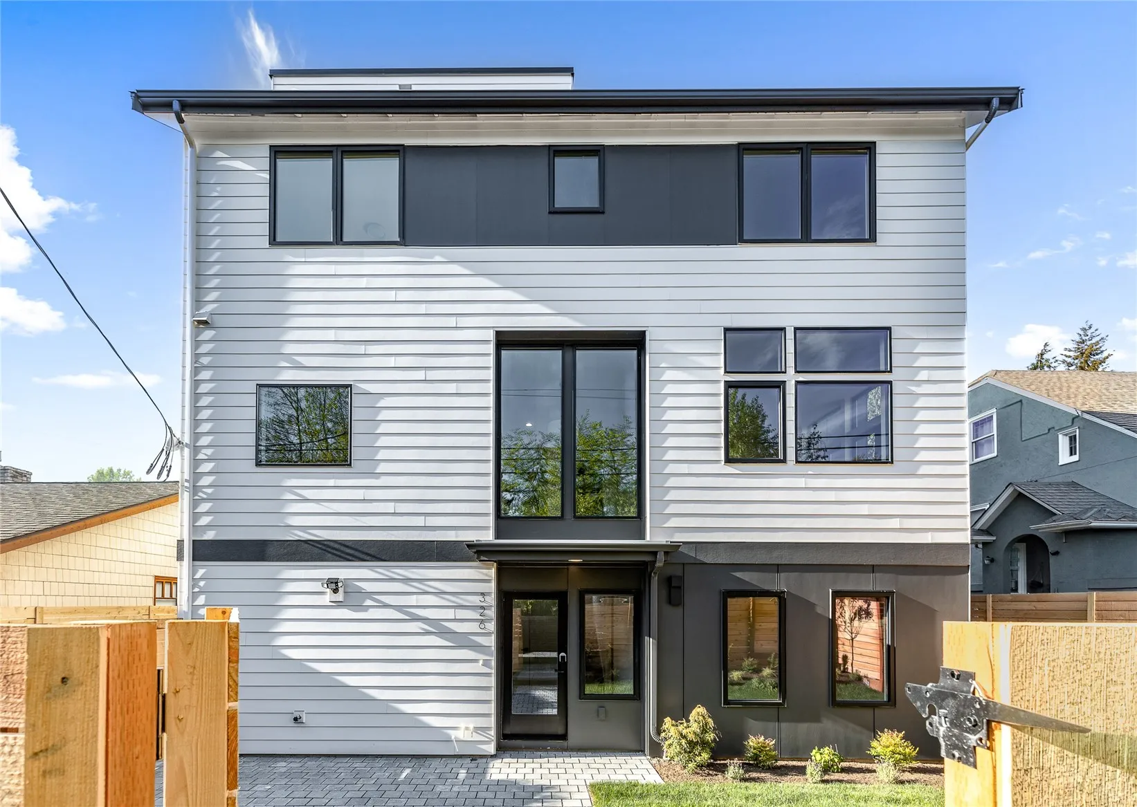 Property photo for 326 Nw 80th Street, Seattle photo 2