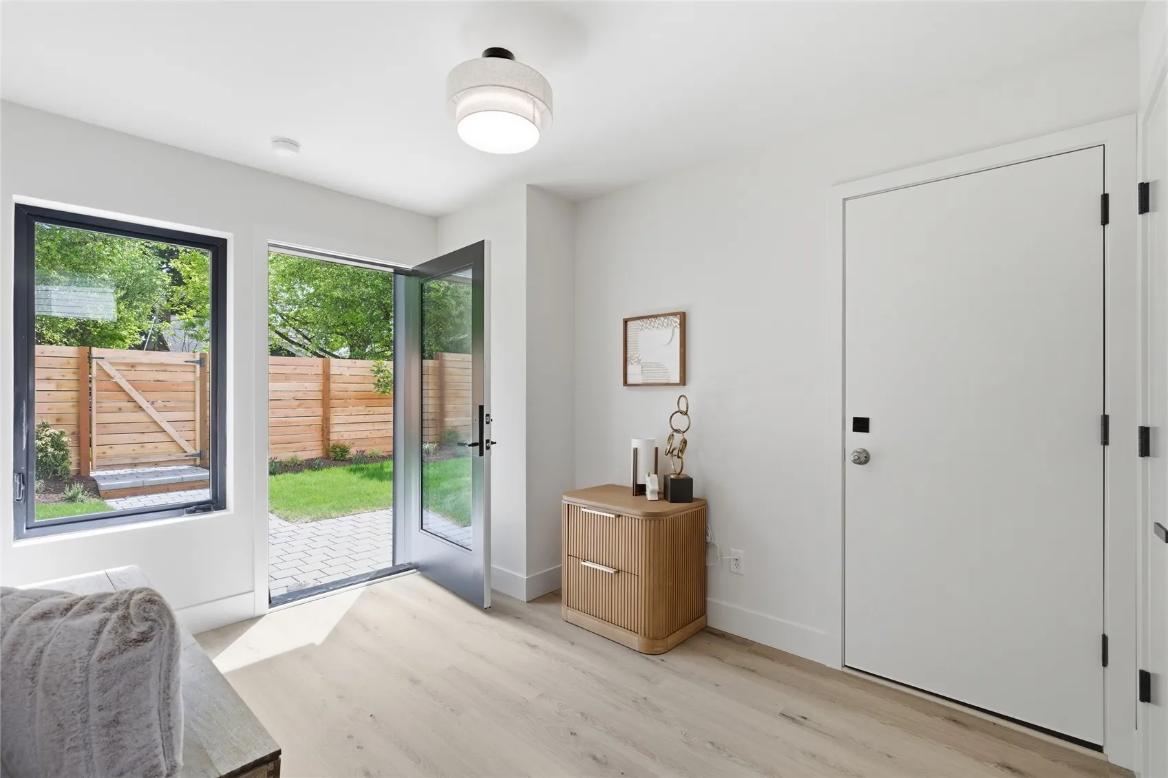 Property photo for 326 Nw 80th Street, Seattle photo 4