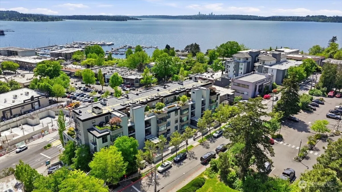 129 3rd Avenue #404, Kirkland