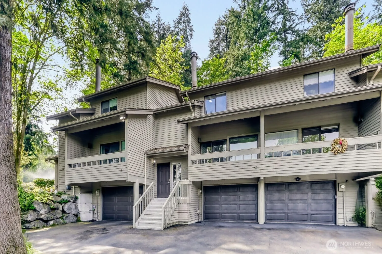 Property photo for 1226 Bellefield Park Lane Nw #1226, Bellevue photo 2
