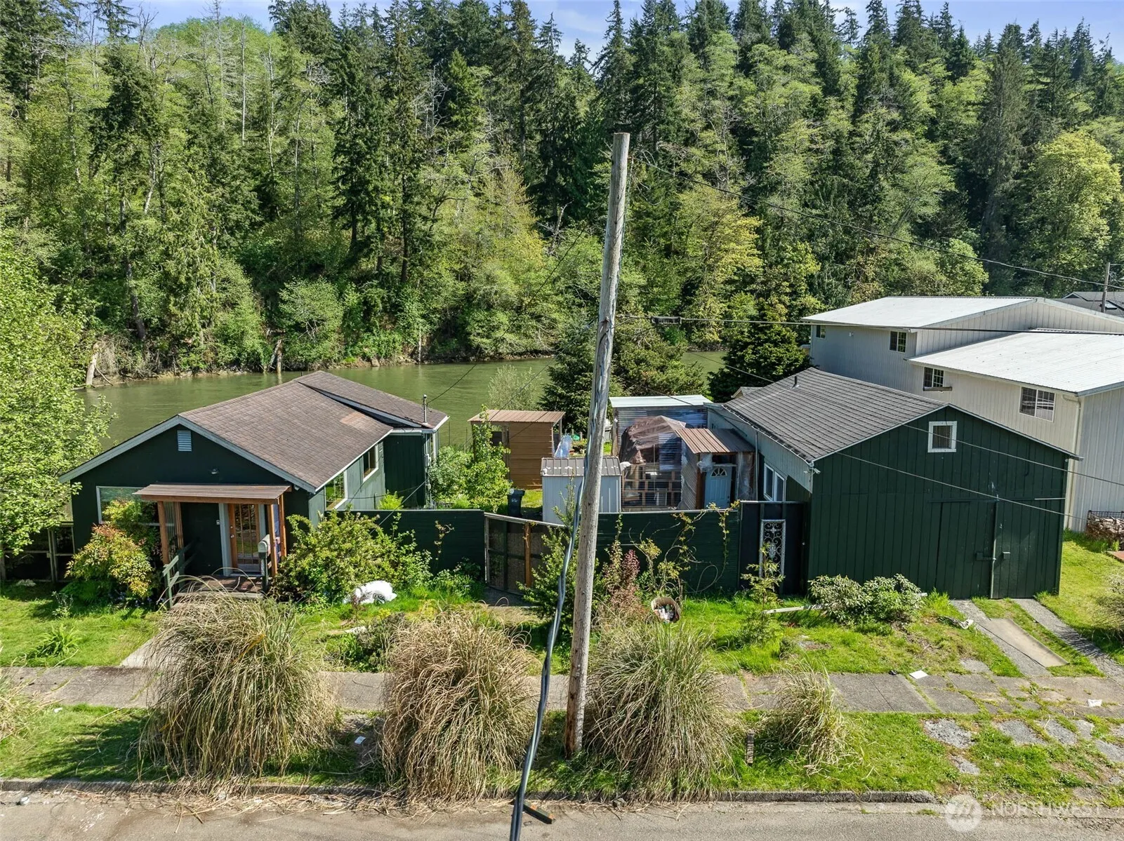 Property photo for 1335 E 1st Street, Aberdeen