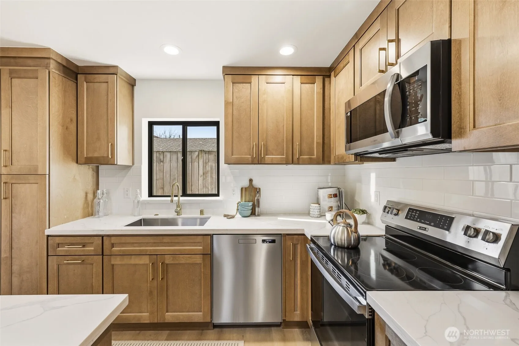 Property photo for 526 N 100th Street, Seattle photo 5
