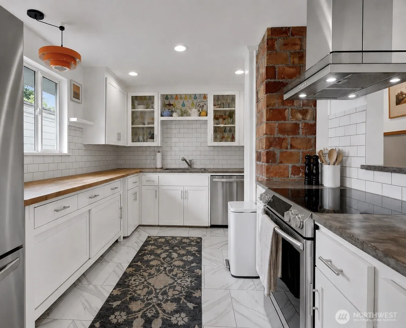 Property photo for 5014 35th Avenue Sw, Seattle photo 5
