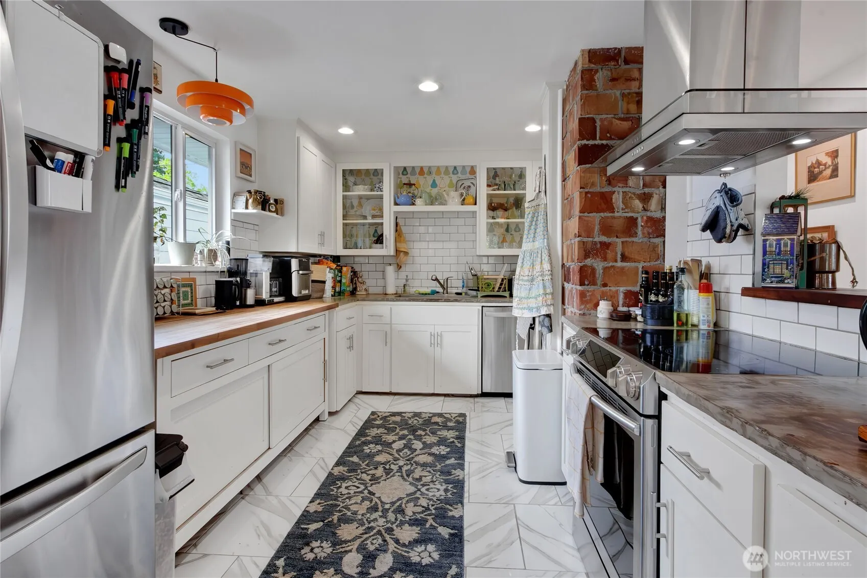 Property photo for 5014 35th Avenue Sw, Seattle
