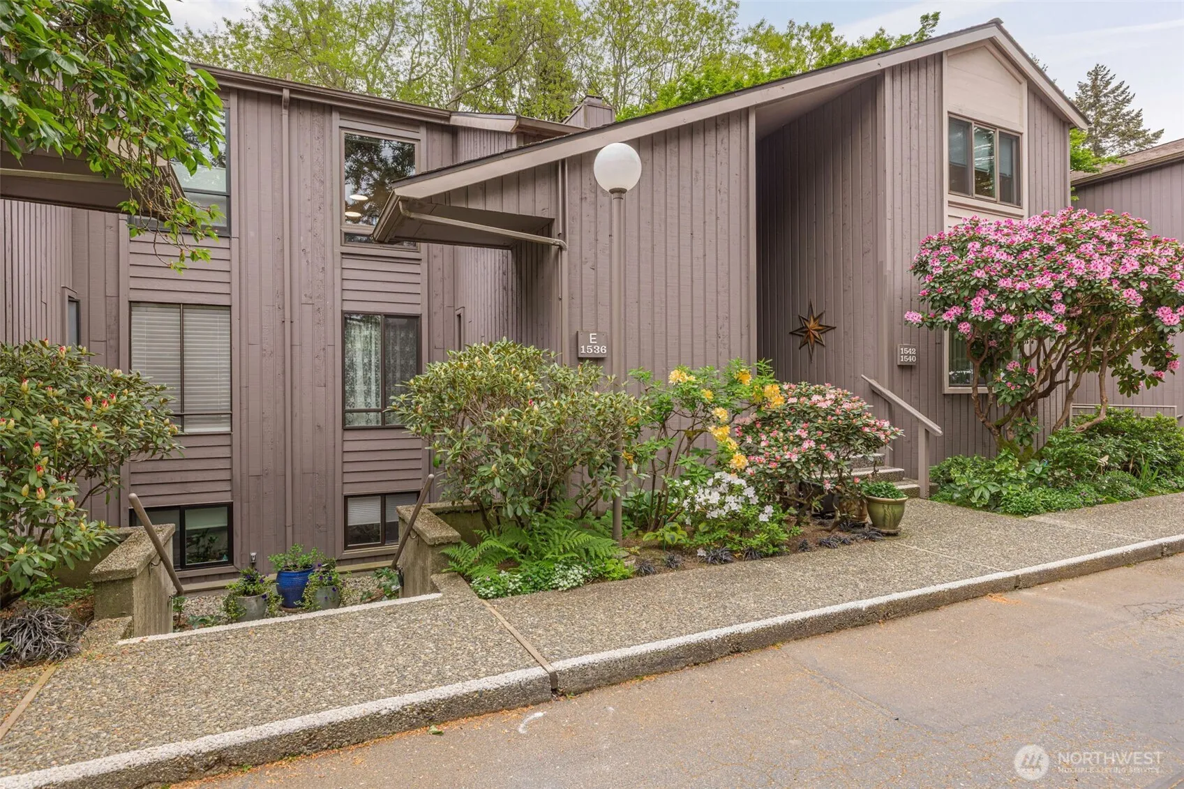 Property photo for 1542 Ne 140th Street #e6, Seattle photo 2
