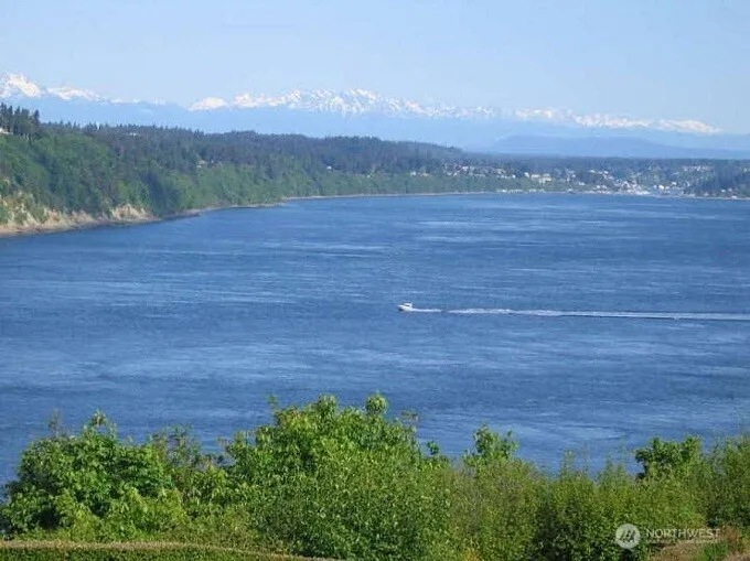 Property photo for 3016 N Narrows Drive #306, Tacoma photo 2