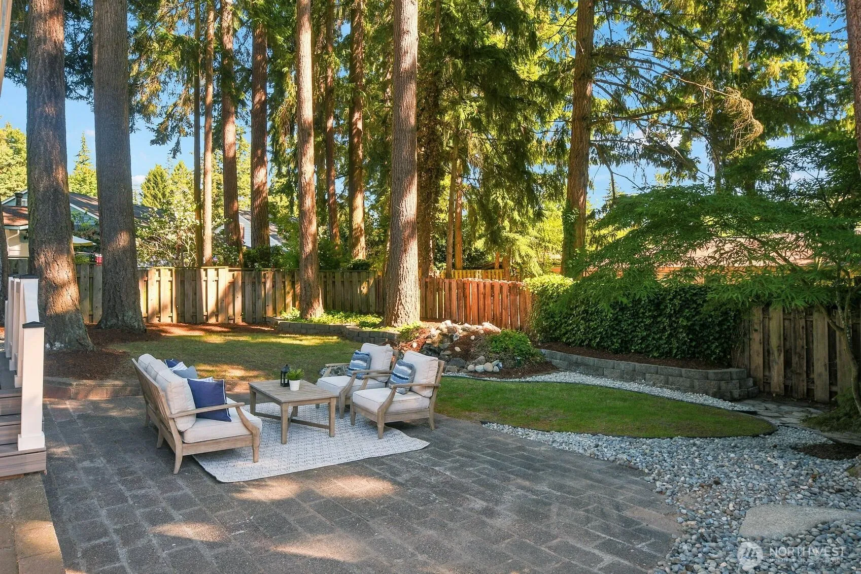 Property photo for 12117 Ne 143rd Place, Kirkland photo 5