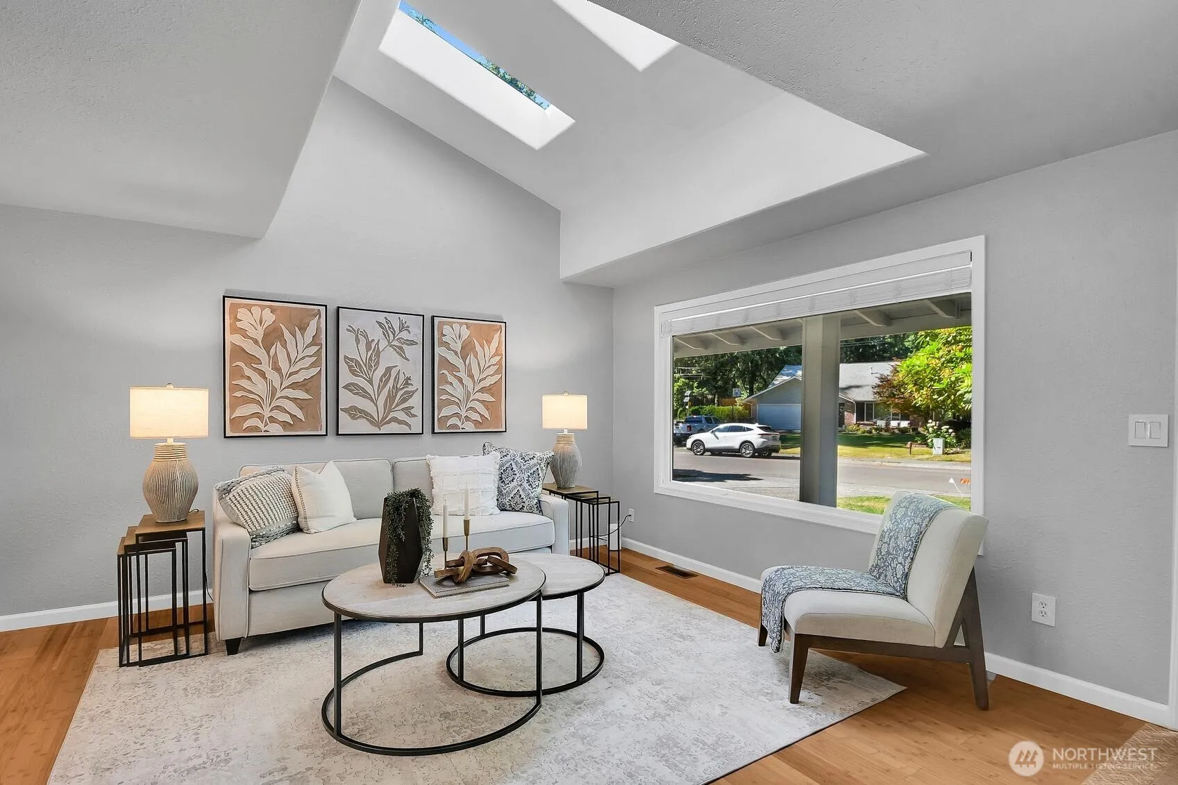 Property photo for 12117 Ne 143rd Place, Kirkland