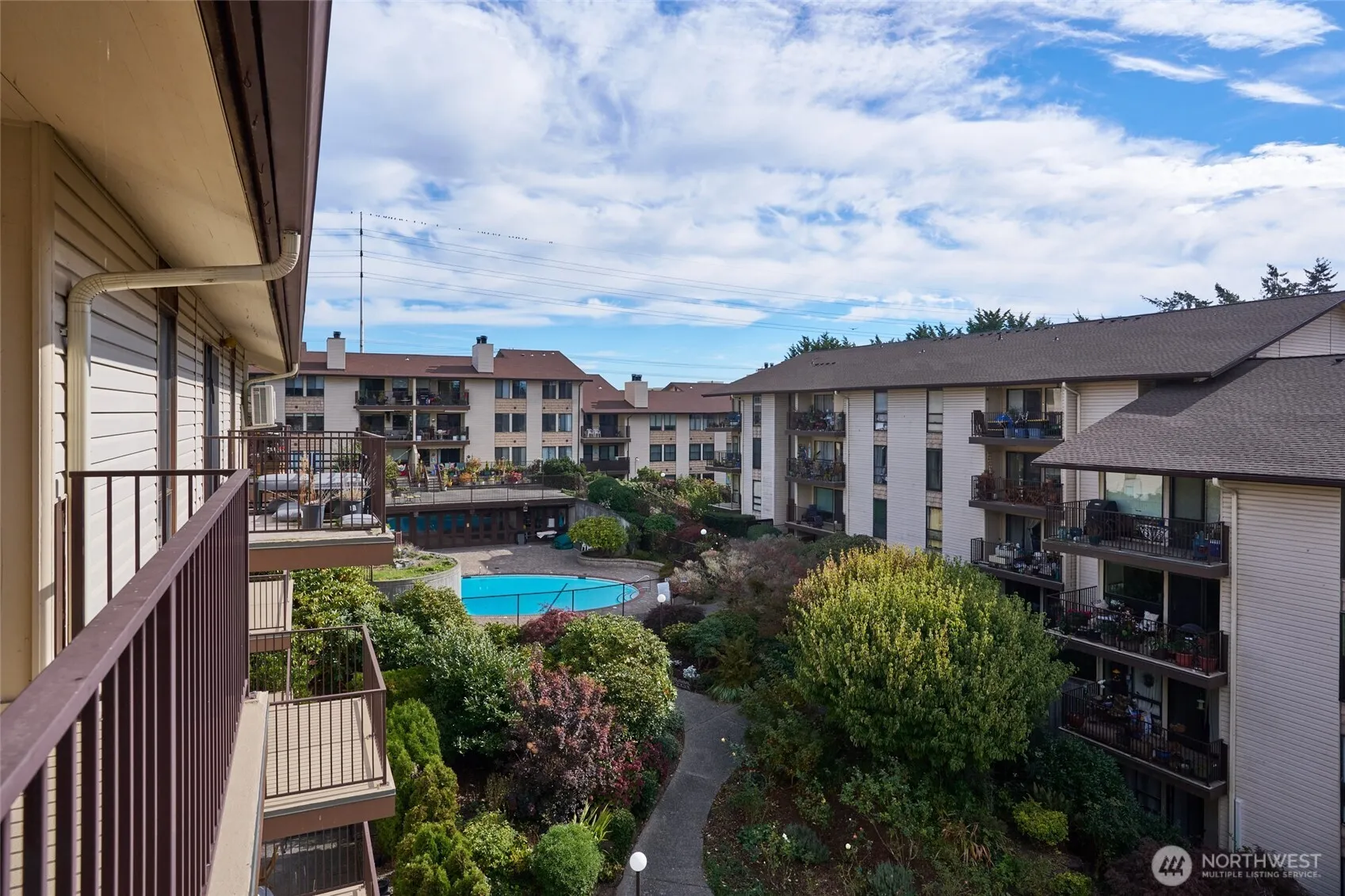 Property photo for 13229 Linden Avenue N #403b, Seattle photo 3