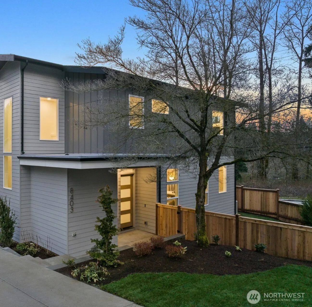 Property photo for 8403 Ne 137th Street, Kirkland photo 3