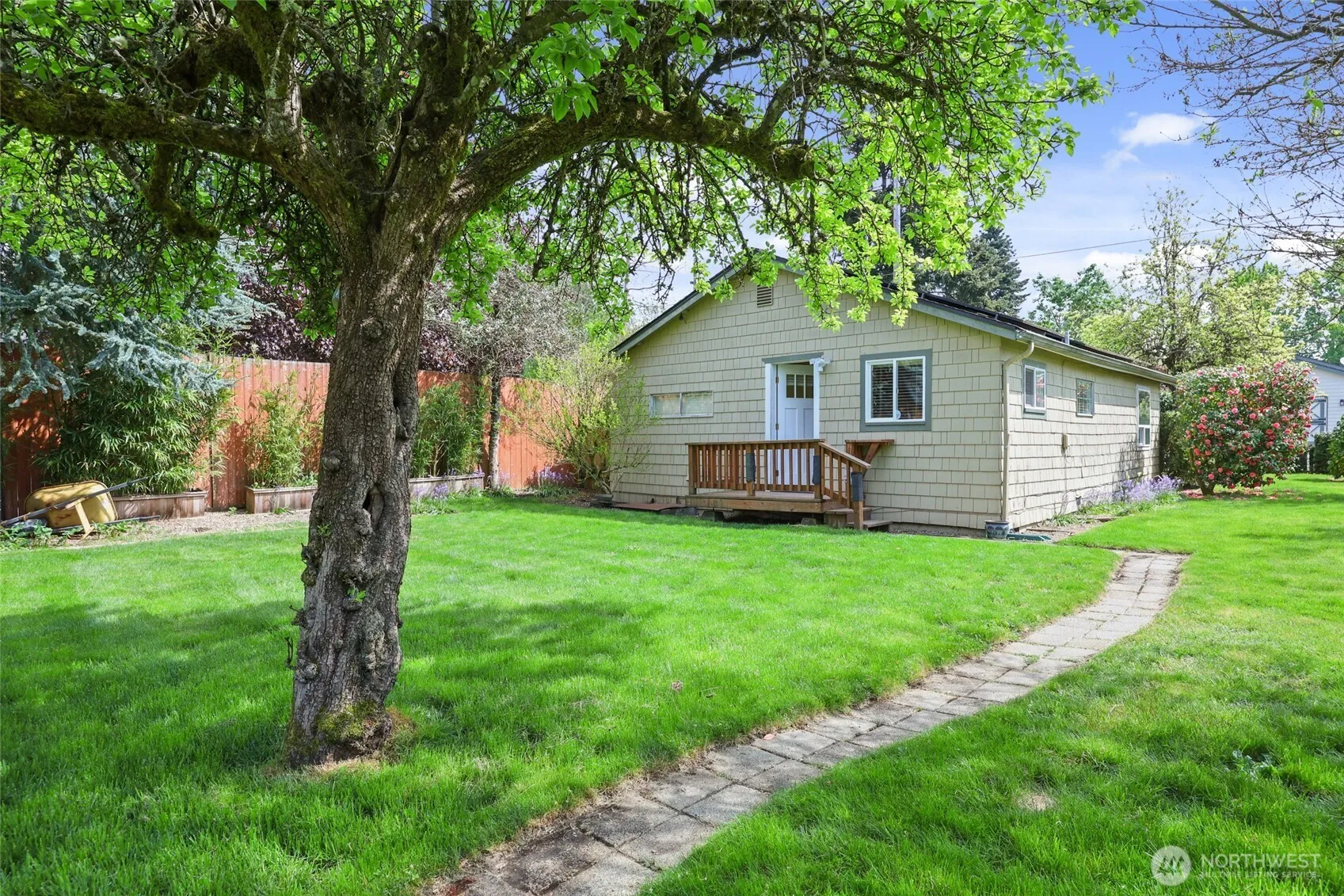 Property photo for 1626 Bigelow Avenue Ne, Olympia