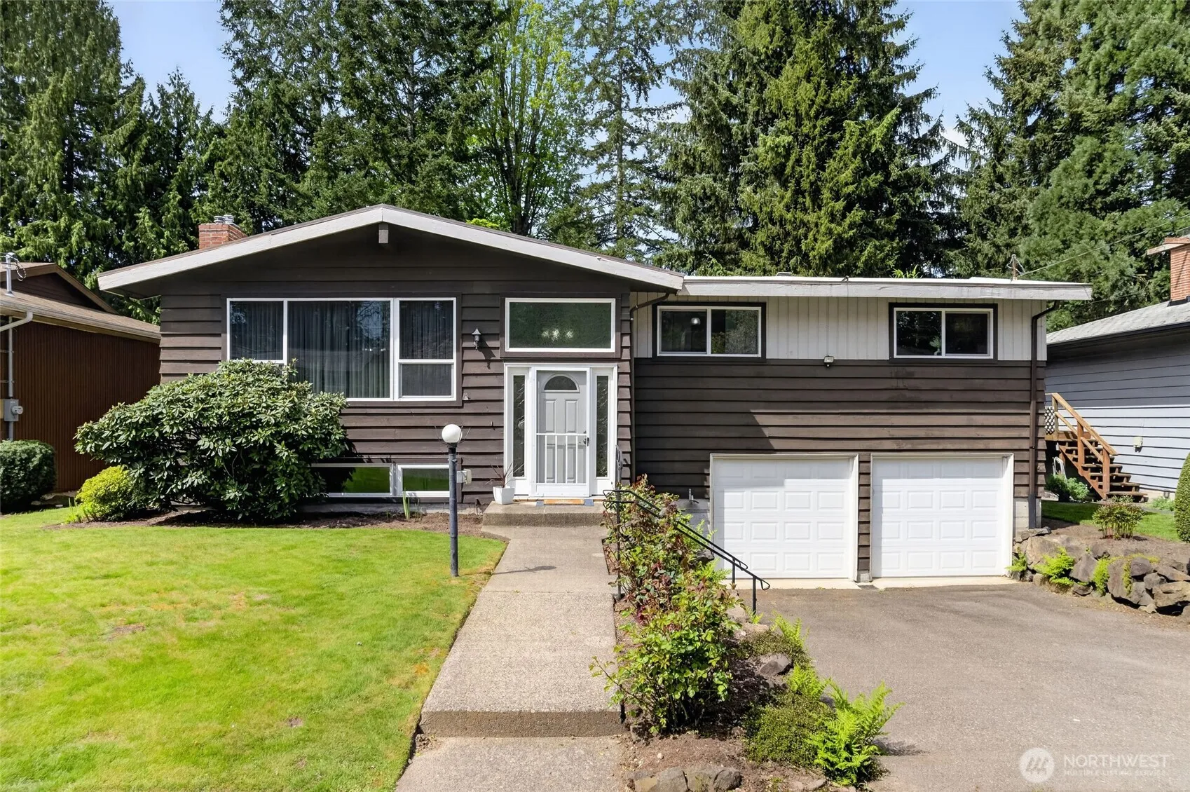 Property photo for 13321 28th Avenue Ne, Seattle, WA 98125