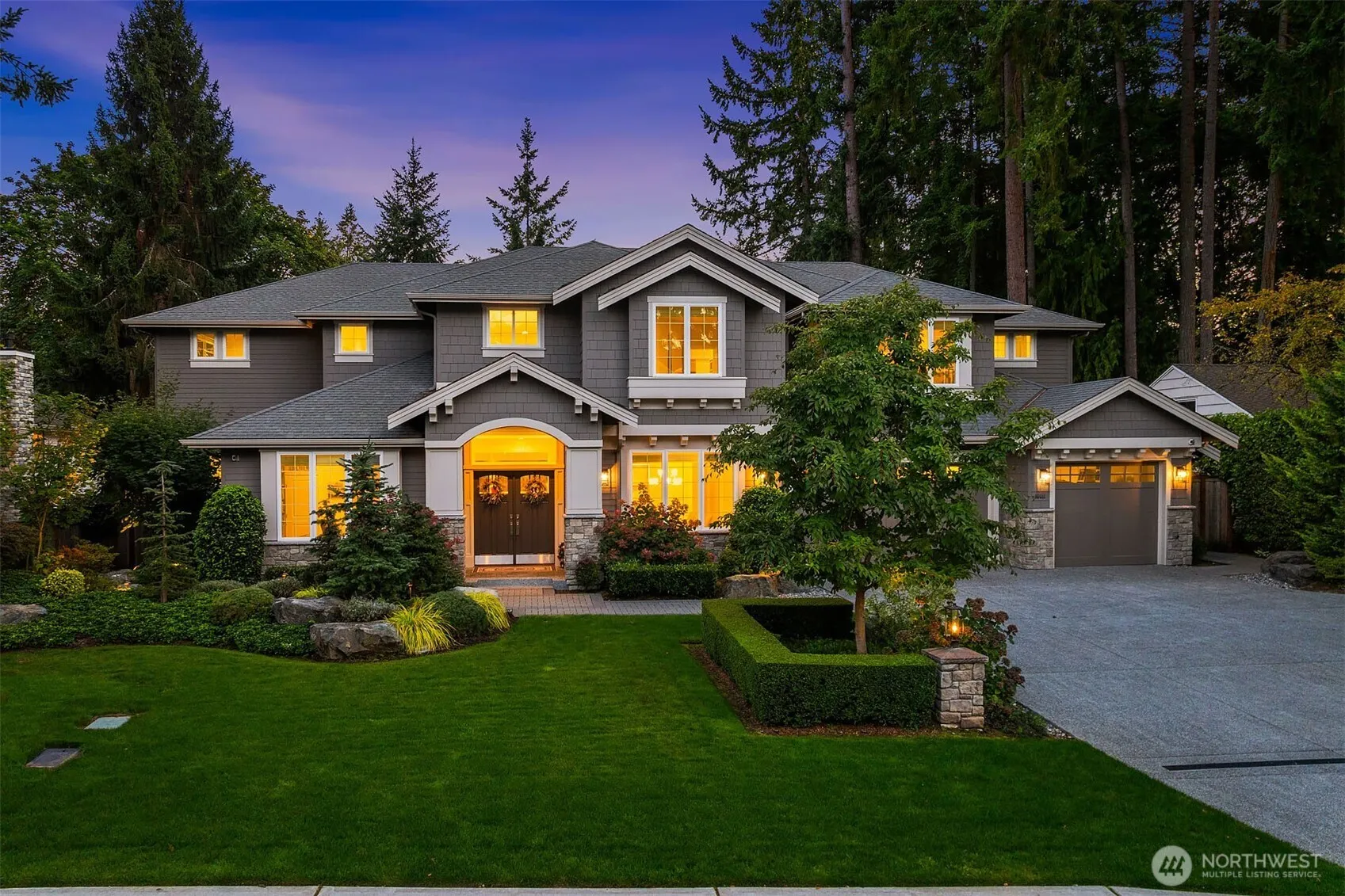 Property photo for 10461 Se 23rd Street, Bellevue, WA 98004