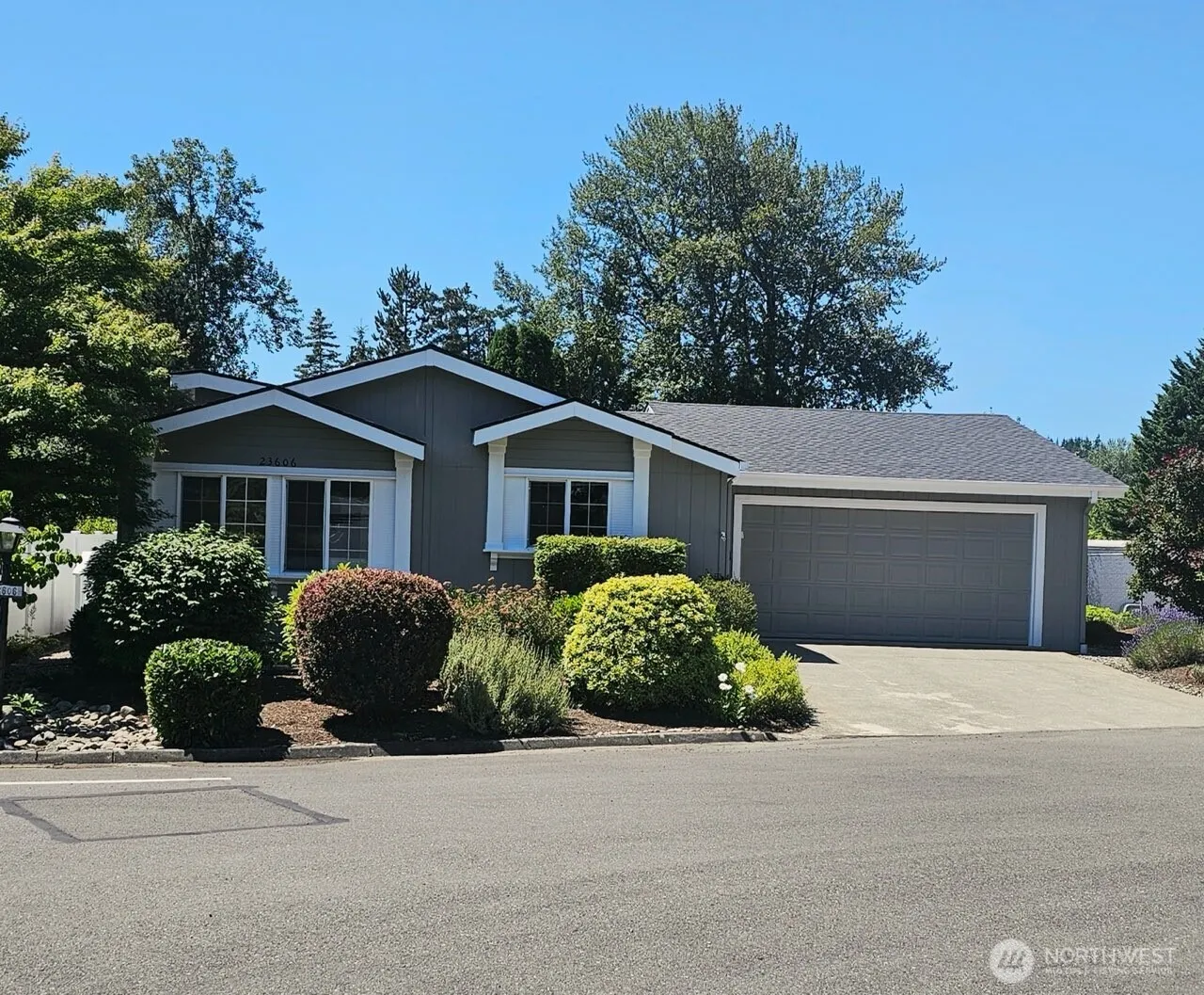 Property photo for 23606 Lake Dr W, Bothell