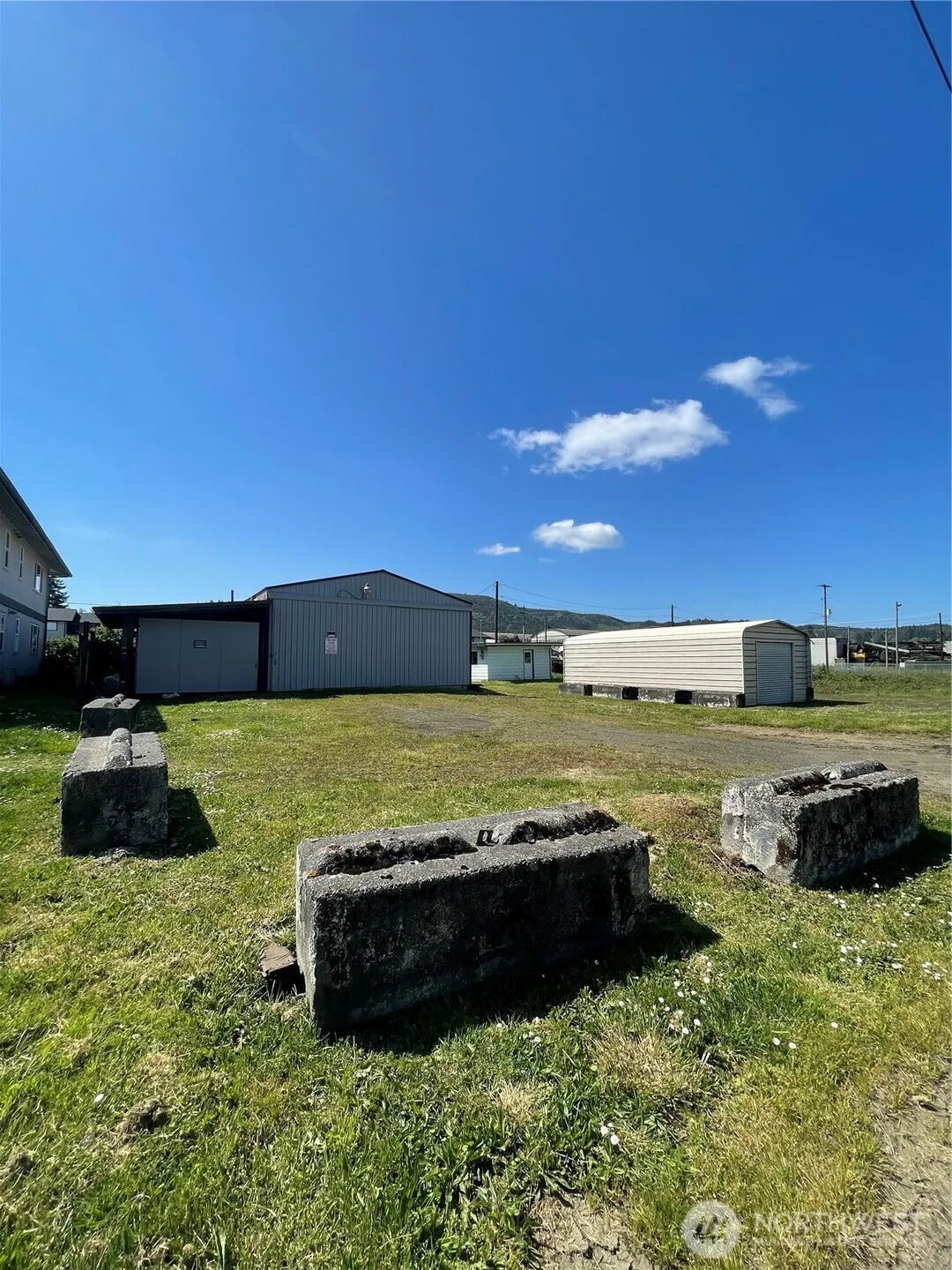 Property photo for 419 & 441 1st Street, Raymond photo 2
